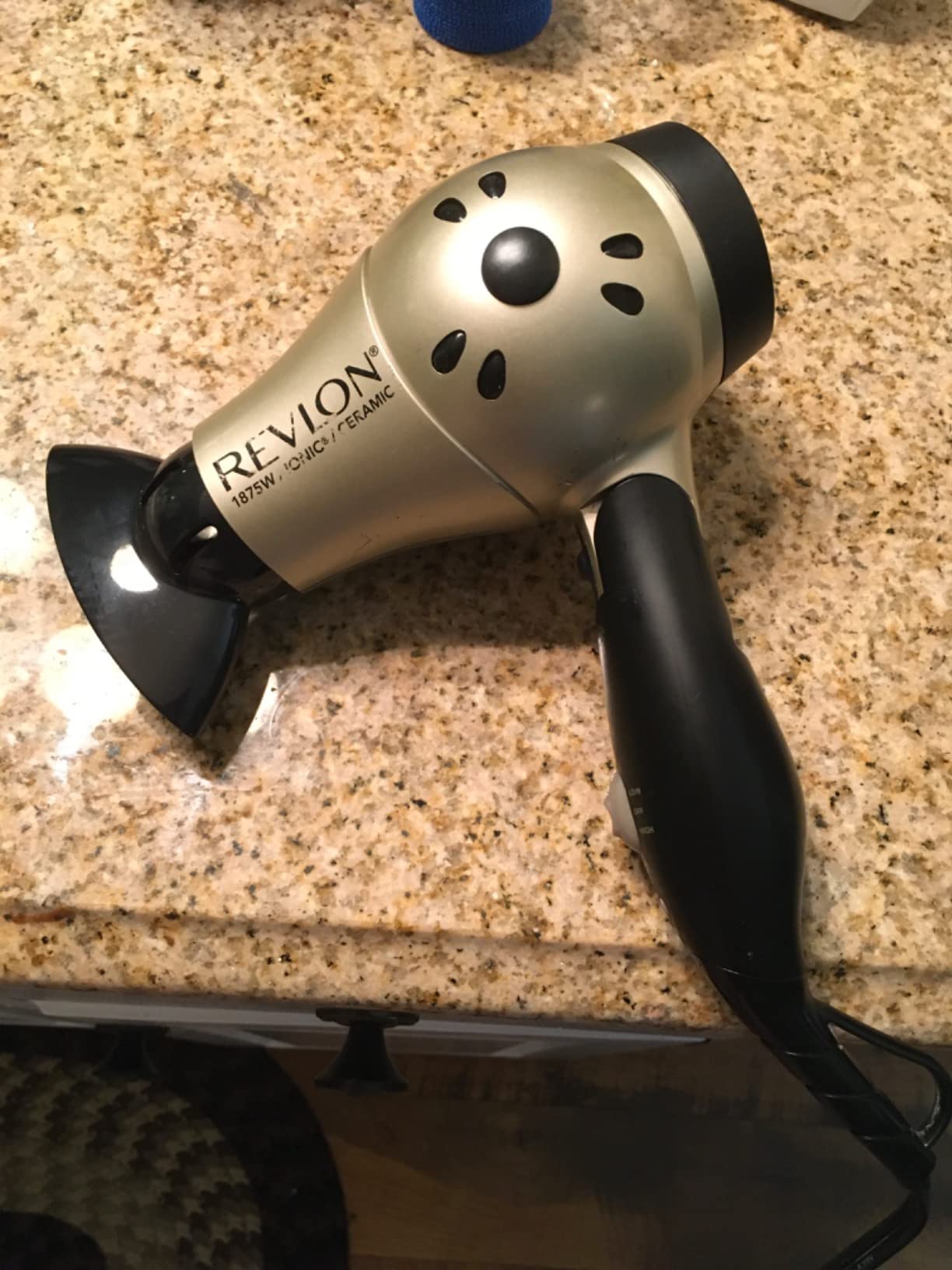 REVLON 1875W Compact Folding Handle Hair Dryer | Great for Travel customer photo 1