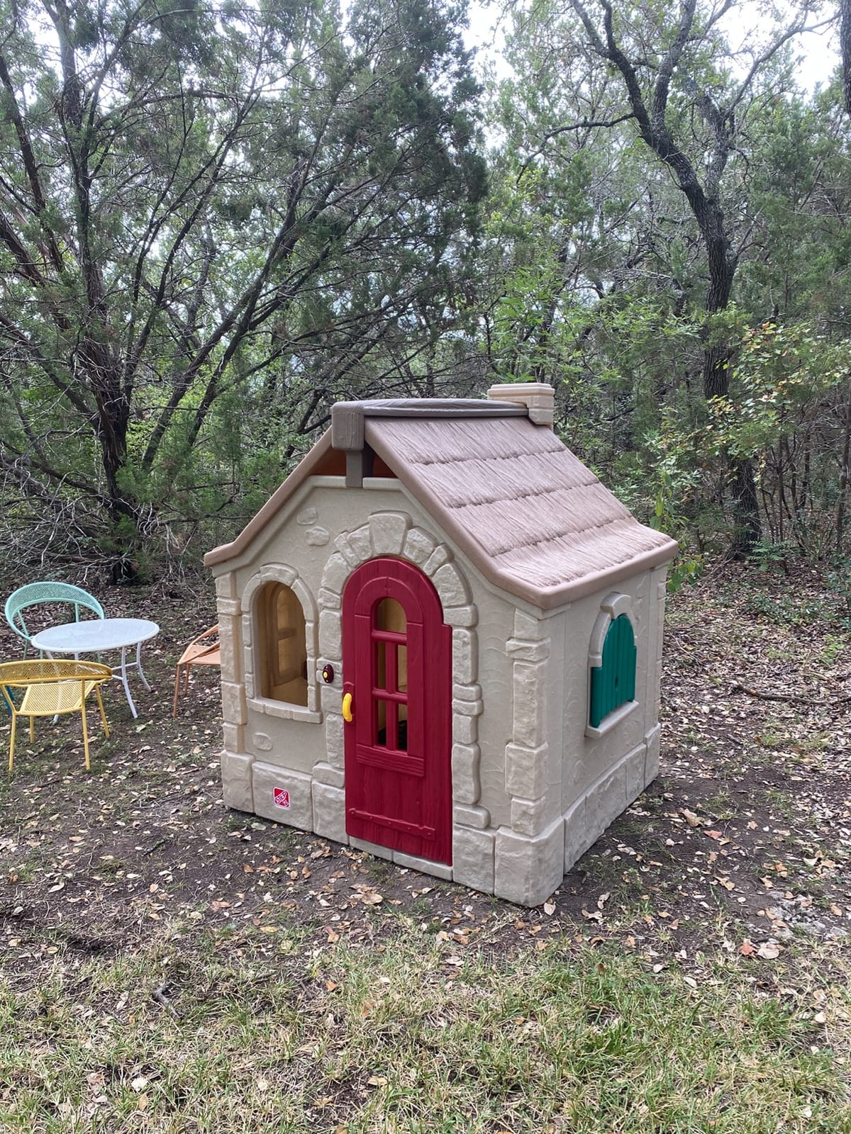 Step2 Naturally Playful Storybook Cottage Kids Playhouse, Indoor/Outdoor Playset, Interactive Play with Sounds, Made of Durable Plastic, For Toddlers 1.5+ Years Old customer photo 1