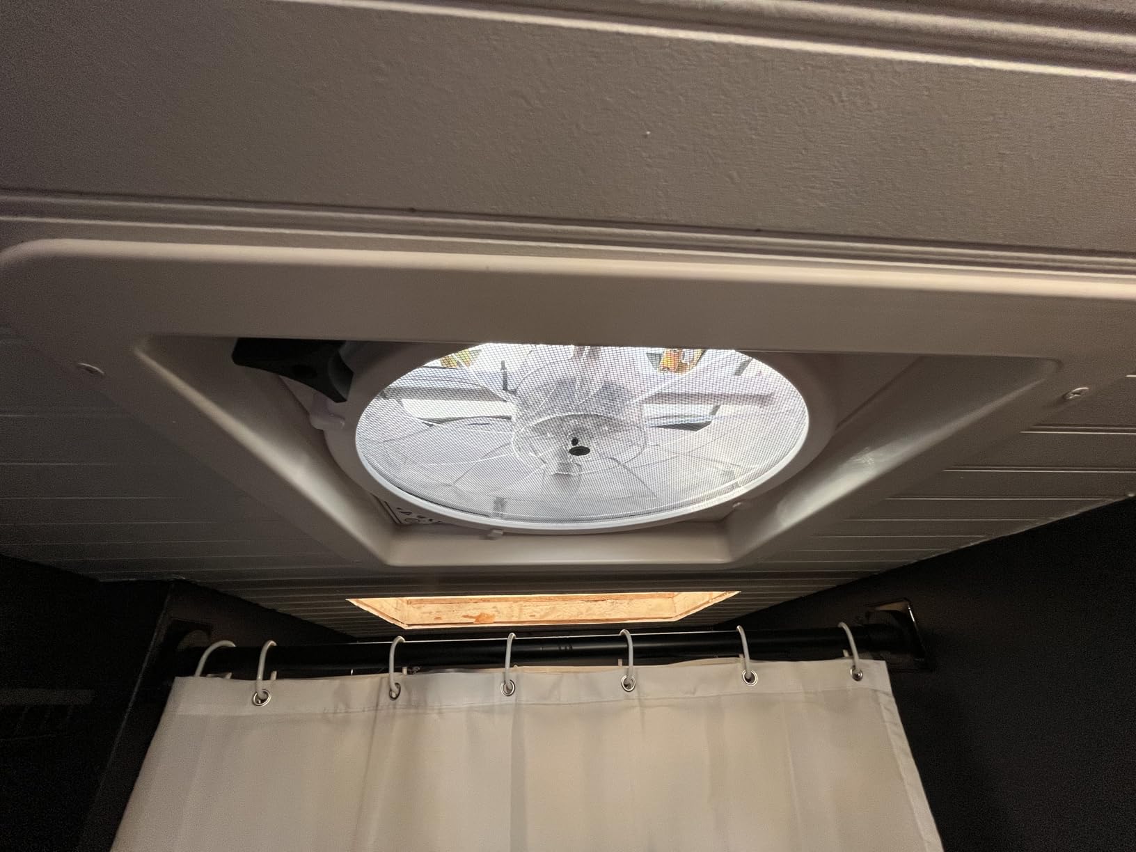 MAXXAIR Maxxfan Deluxe Vent, Fan and Vent Cover All in One - Powerful 10-Speed Reversible Fan with Thermostat, Built-in Rain Cover, Remote Control, Intake & Exhaust Fan, Smoke (00-07500K) customer photo 1