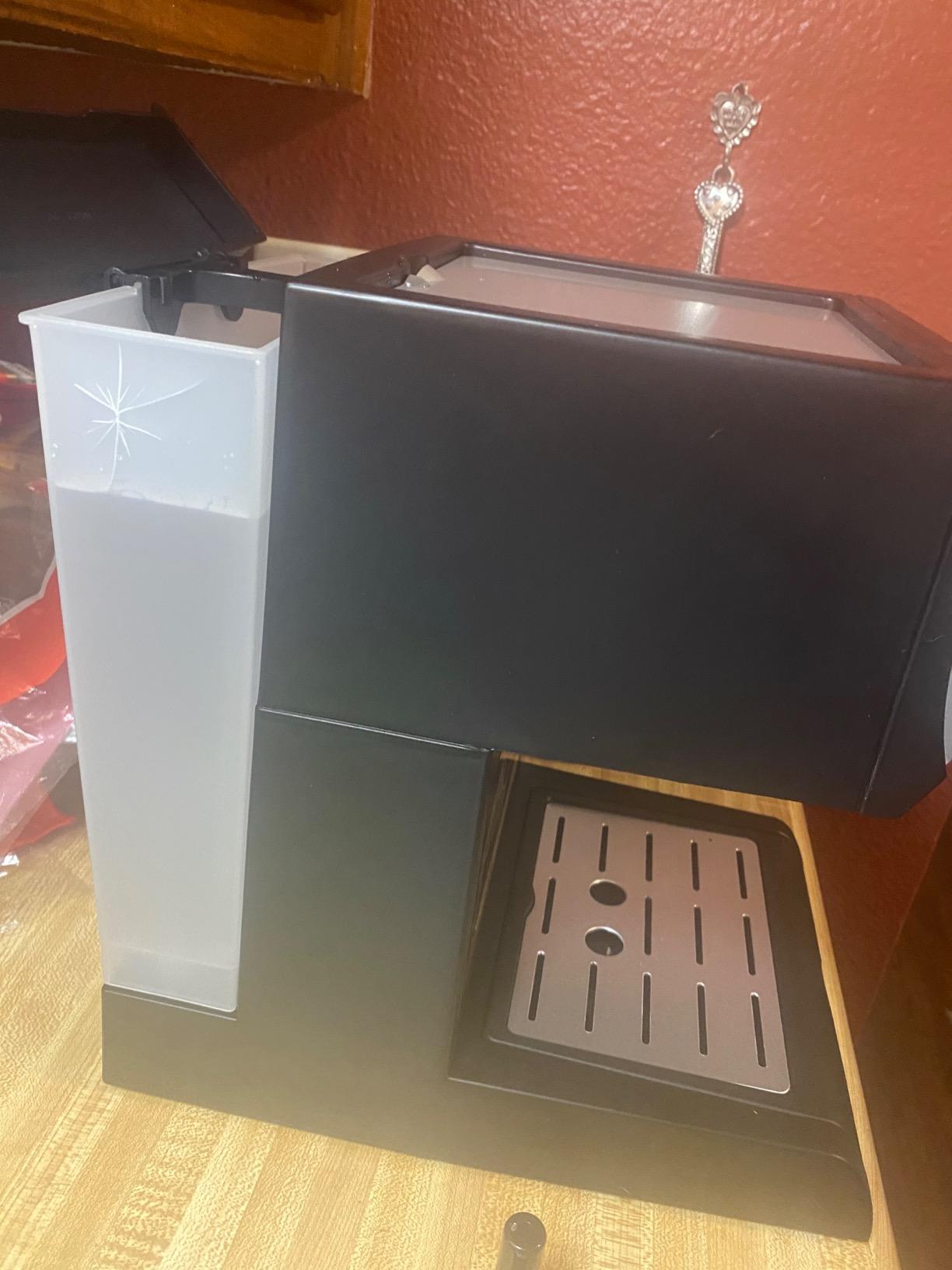Hamilton Beach 15 Bar Espresso Machine, Cappuccino, Mocha, & Latte Maker, with Milk Frother, Make 2 Cups Simultaneously, Works with Pods or Ground Coffee, 50 oz. Water Reservoir, Black customer photo 2