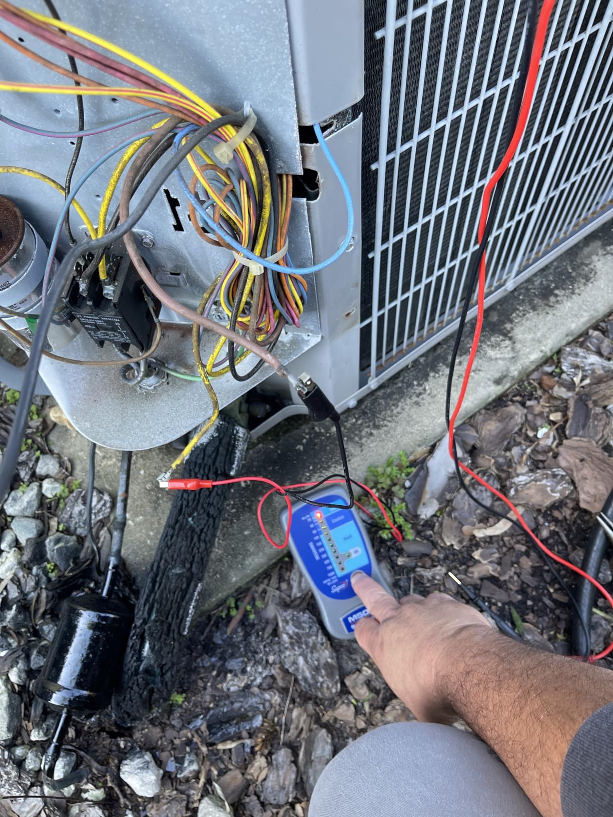 Supco M500 Electronic Megohmmeter, 0 to 1000 Megohms customer photo 2