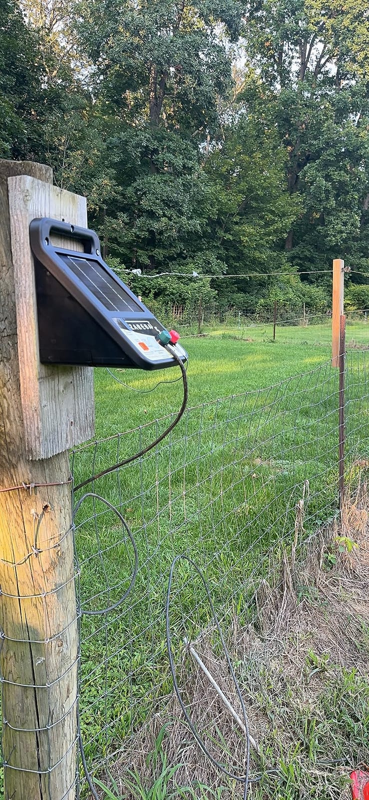 Zareba Solar Electric Fence Charger, 5 Mile Range Low Impedance Energizer customer photo 1