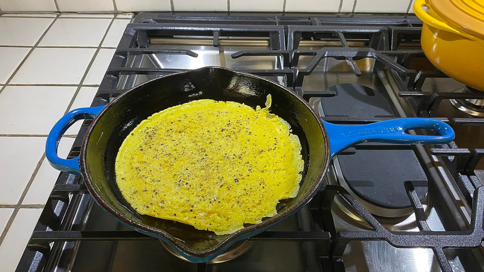 Le Creuset Signature Skillet customer photo 2