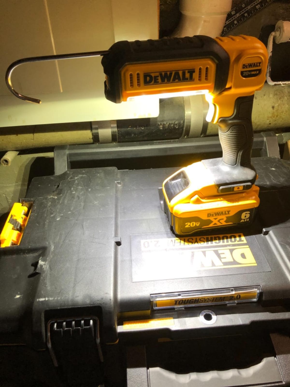 DEWALT DCL050 Work Light customer photo 1
