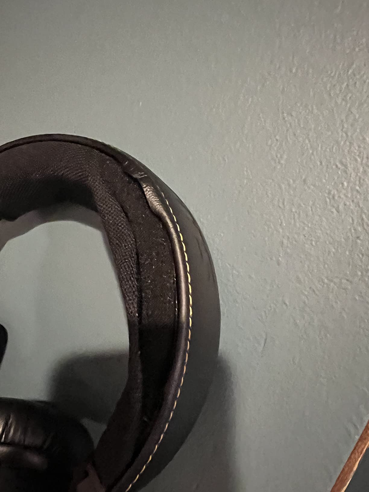 Shure SRH840A Over-Ear Wired Studio Monitoring Headphones customer photo 2