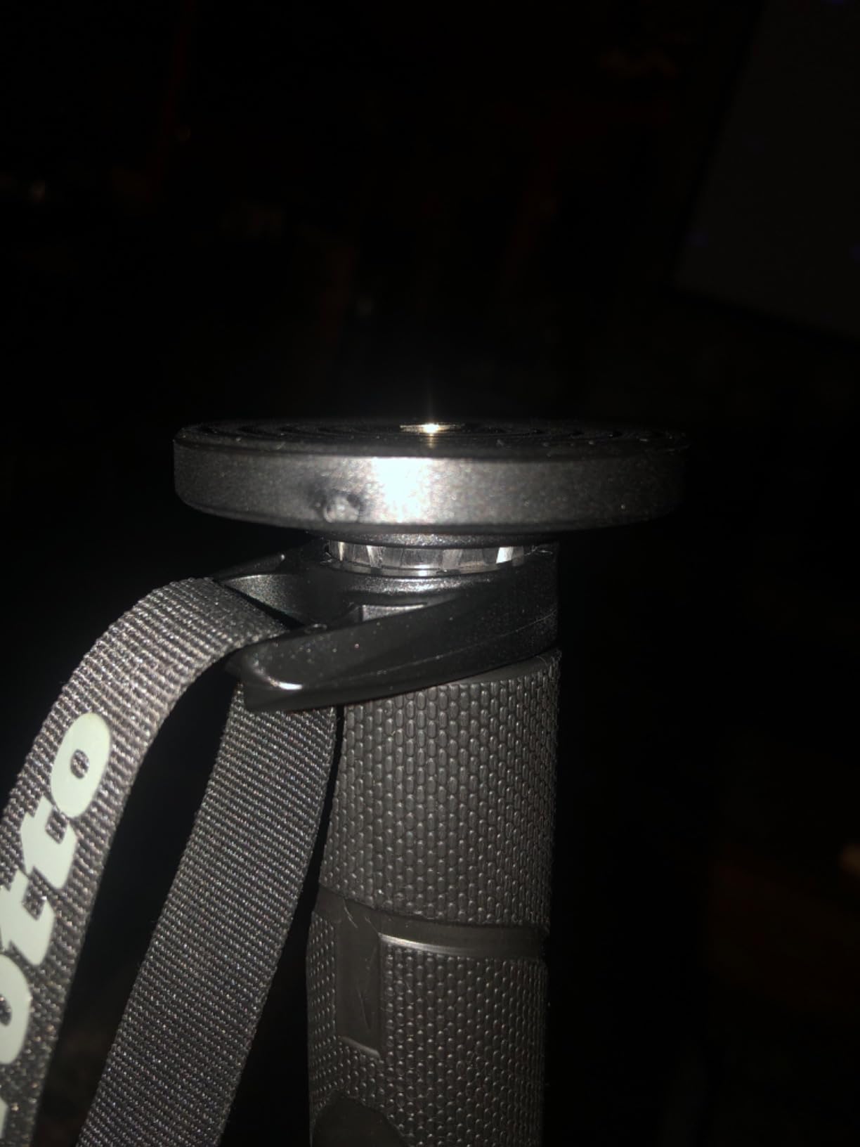 Manfrotto 290 Carbon Fiber 4-Section Monopod (MM290C4US) customer photo 2