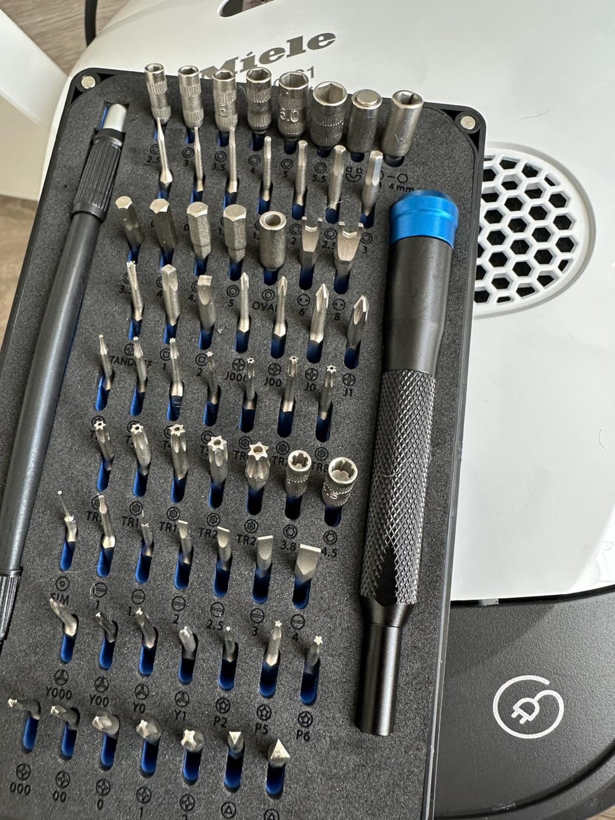iFixit Mako Driver Kit - 64 Precision Bit Set for Electronics Repair customer photo 2