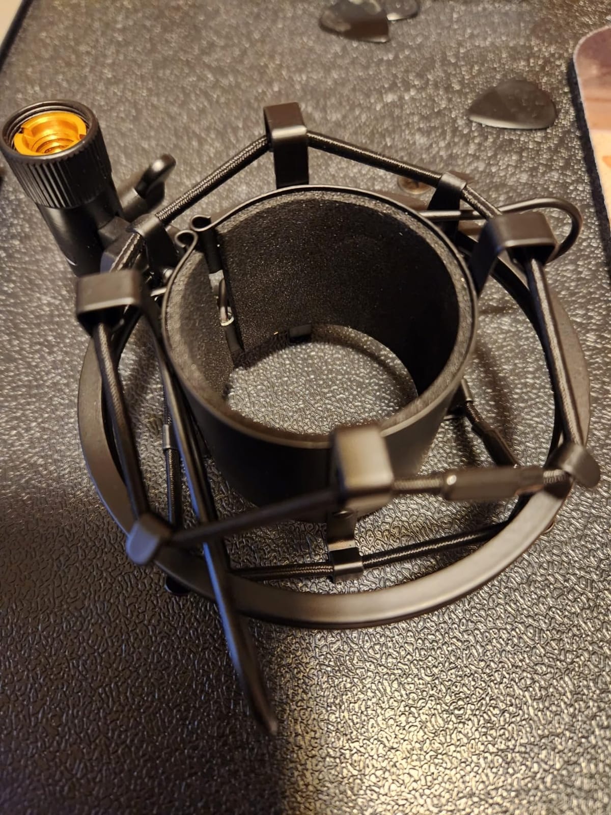 TH106 Black Spider Universal Microphone Shock Mount Holder Adapter Clamp Clip 48-51MM Large Diameter Studio Condenser Mic Anti-Vibration Mic Holder for AT2020 AT2500 customer photo 1