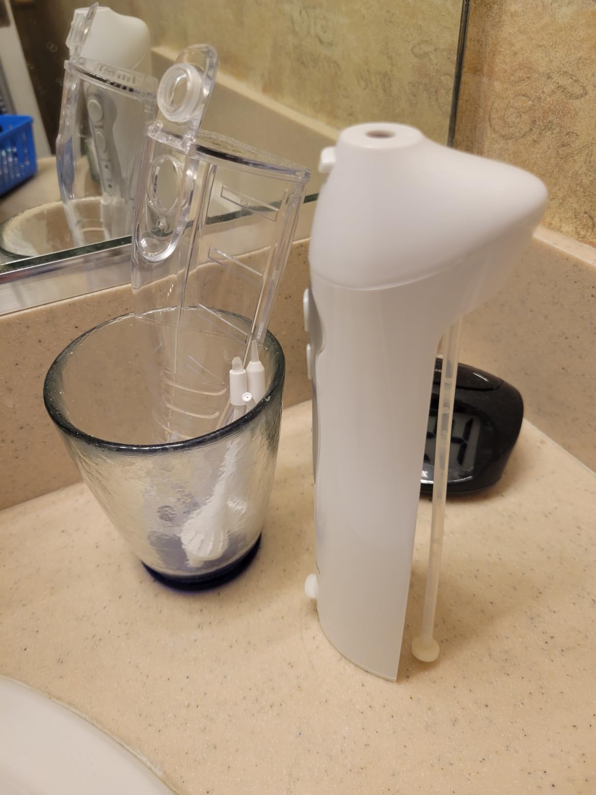 Aquasonic Aqua Flosser customer photo 2