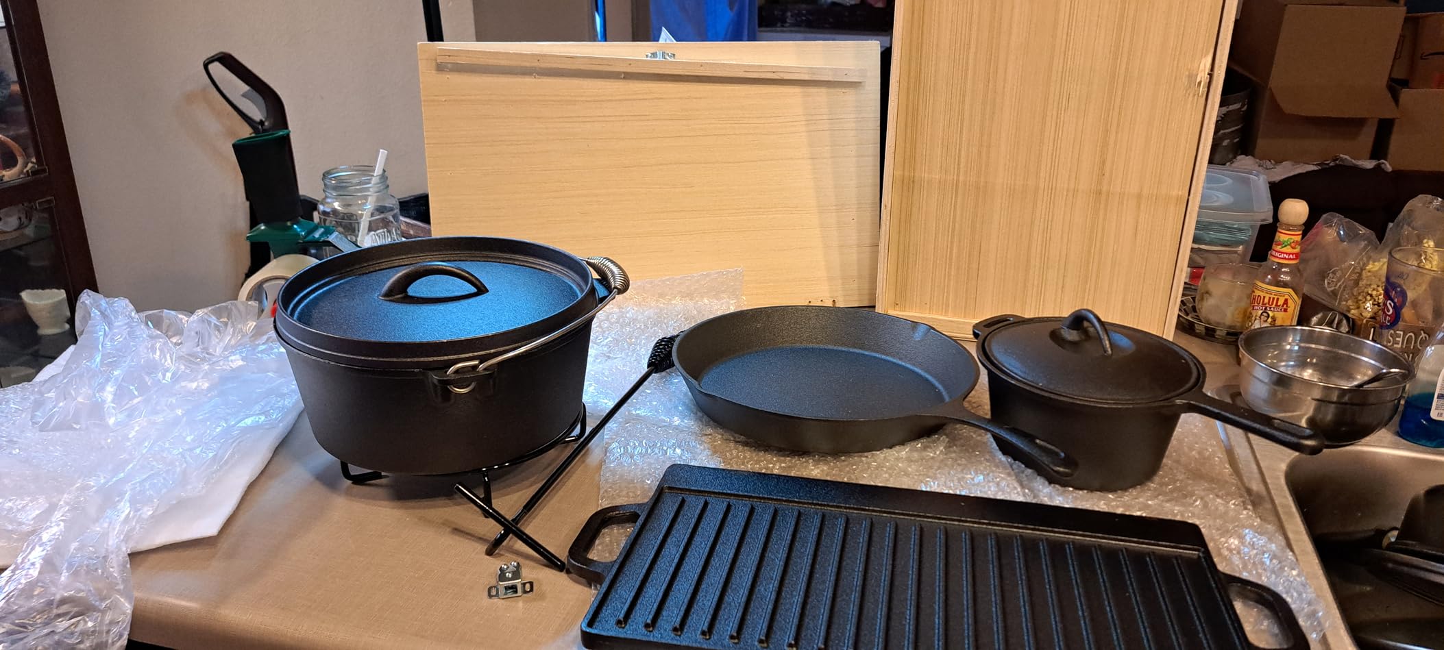 Bruntmor Camping Cooking Set Of 7. Pre Seasoned Cast Iron Pots And Pans Dutch Oven With Lids For Outdoor Comefire. Grill Cookware Skillet Sets With Storage Box customer photo 1
