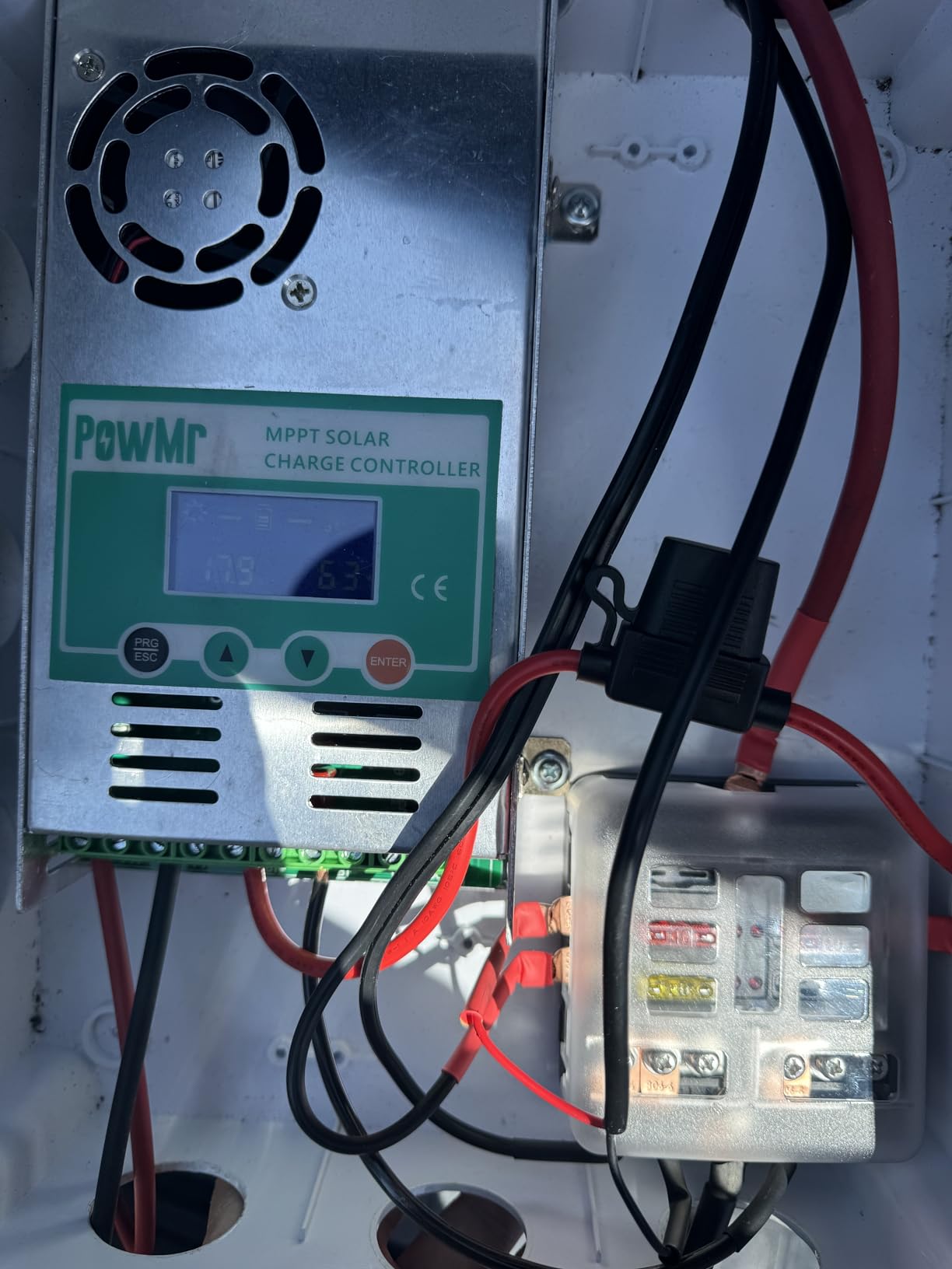 PowMr MPPT Solar Charge Controller 60 amp 48V 36V 24V 12V Auto - Max 160VDC Input, LCD Backlight Solar Charge Controller for Vented Sealed Gel NiCd Lithium Battery【Software Update Version】 customer photo 1