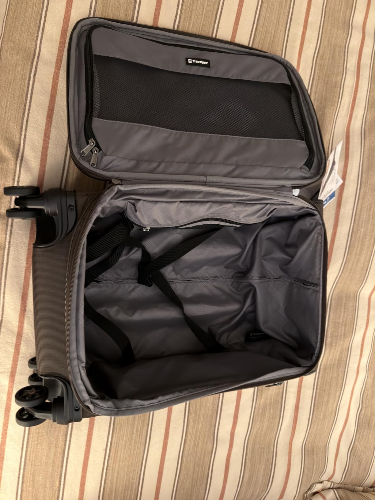 Travelpro Tourlite Softside 25