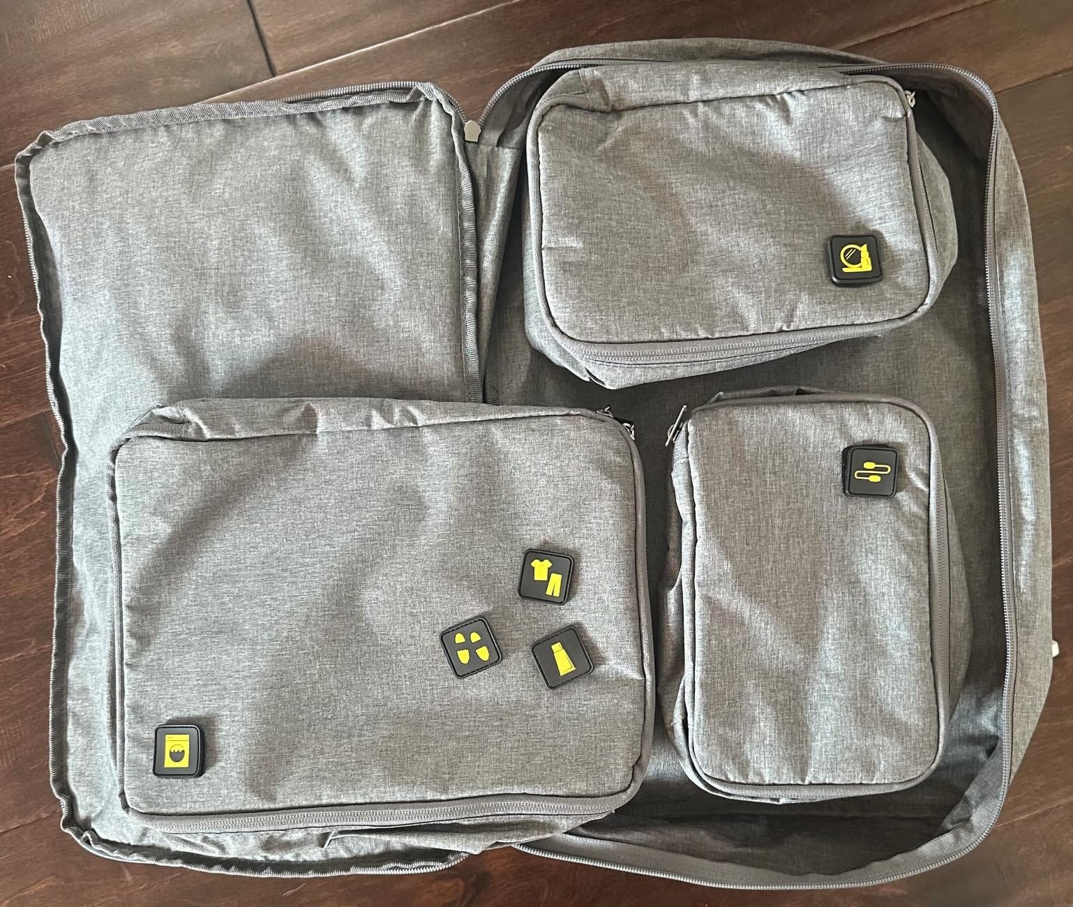 LEVEL8 Aluminum Zipperless Luggage 20 Inch, Carry on Suitcases with Wheels customer photo 1