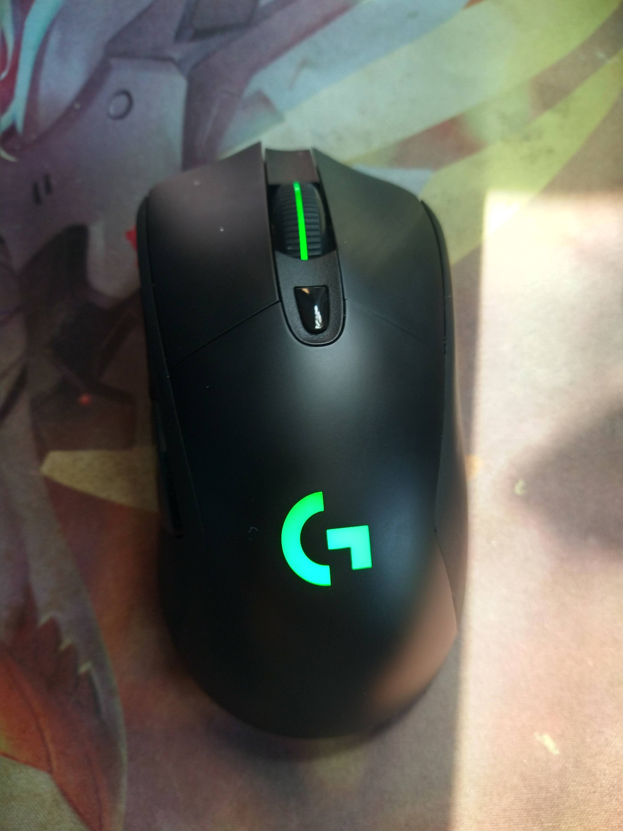 Logitech G703 Lightspeed Wireless Gaming Mouse - Black customer photo 2