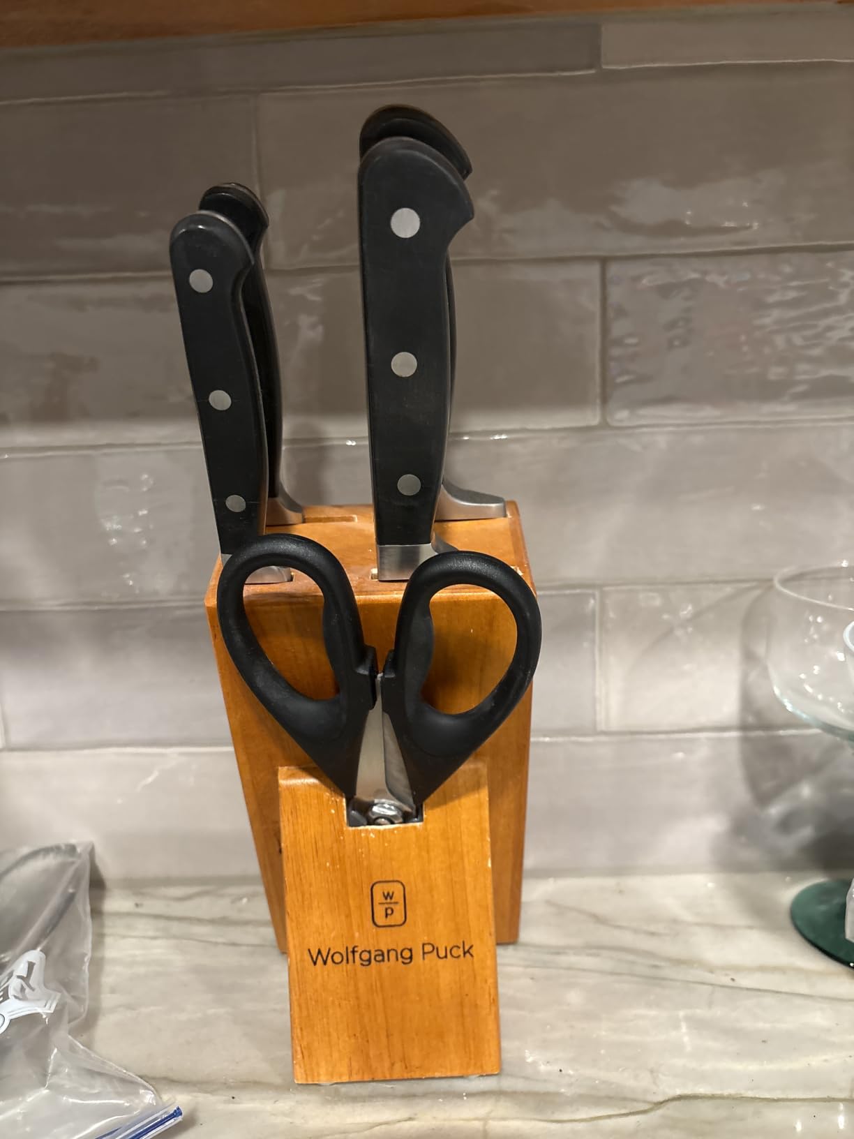 KitchenAid All Purpose Kitchen Shears with Protective Sheath Durable Stainless Steel Scissors, Dishwasher Safe, Soft Grip Comfort Handle, 8.72 Inch, Black customer photo 1