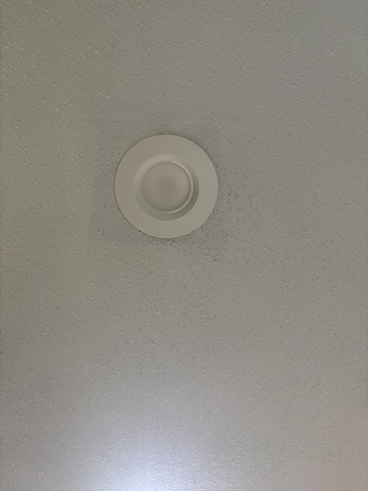 Sunco 4 Pack 6 Inch Retrofit LED Recessed Lights, 13W=75W, 5000K Daylight customer photo 2