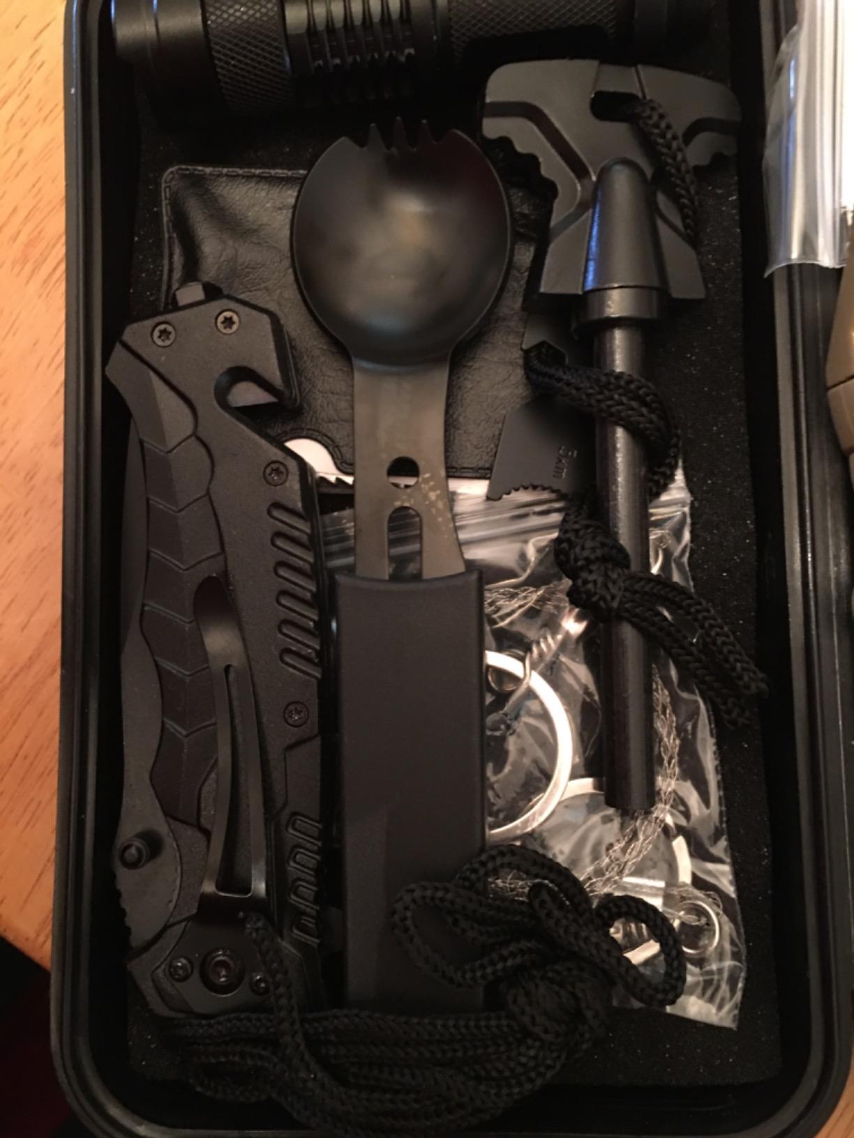 VEITORLD Survival Kit customer photo 2