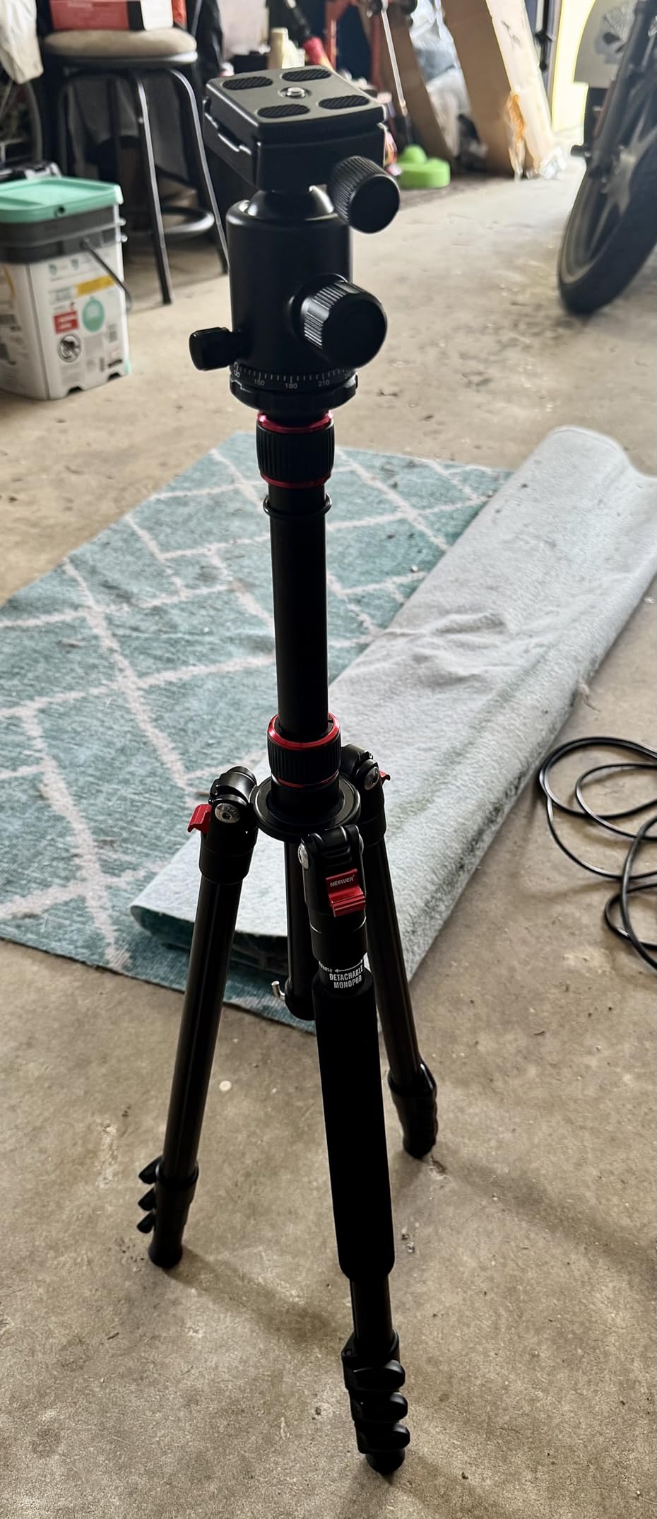 NEEWER 77 Inch Camera Tripod Monopod for DSLR & Phone, Aluminum, TP77 customer photo 2