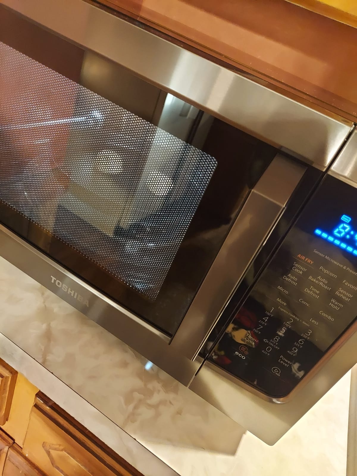 TOSHIBA 4-in-1 Microwave Oven with Air Fryer Combo, 1.5 Cu.Ft, 1000W customer photo 2