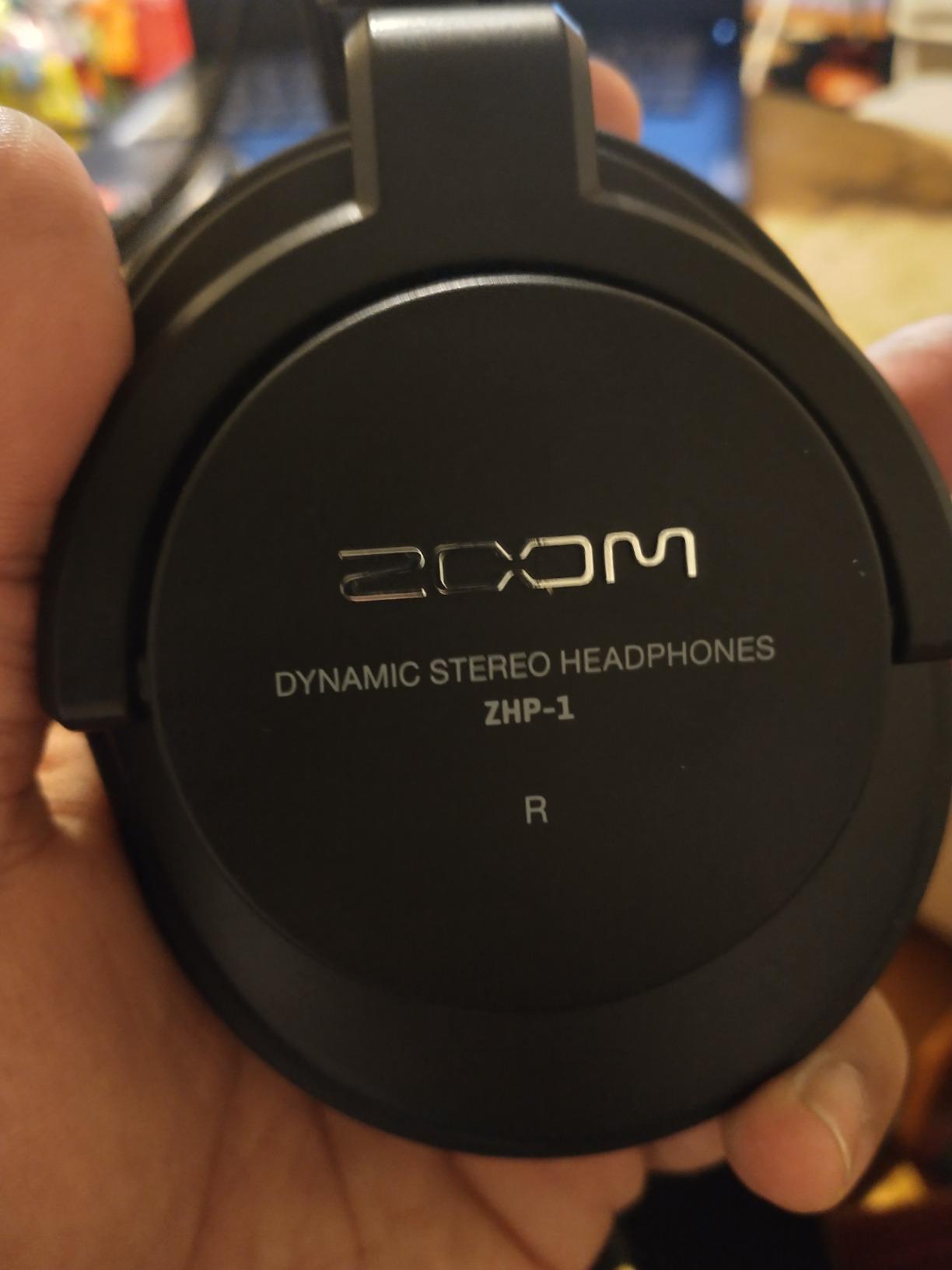 Zoom ZDM-1 Podcast Mic Pack for Podcasters with Dynamic Mic & Headphones customer photo 1