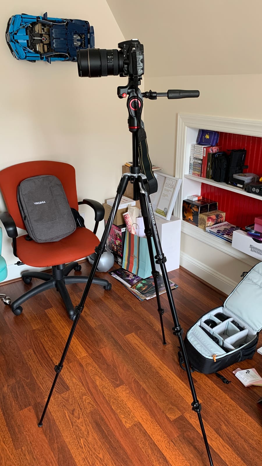 Manfrotto Befree 3-Way Live Advanced Tripod Kit, Tripod and Fluid Head in Aluminum for Cameras and Camcorders up to 6 kg, Ultra-Compact, Photography Accessories for Content Creation, Photo and Video customer photo 1
