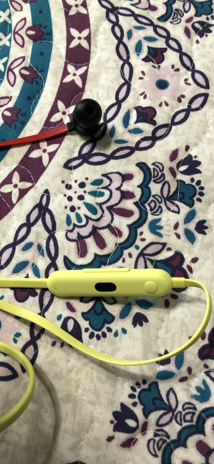 Beats Flex Wireless Earbuds - Apple W1 Headphone Chip, Magnetic Earphones, Class 1 Bluetooth, 12 Hours of Listening Time, Built-in Microphone - Yuzu Yellow customer photo 1