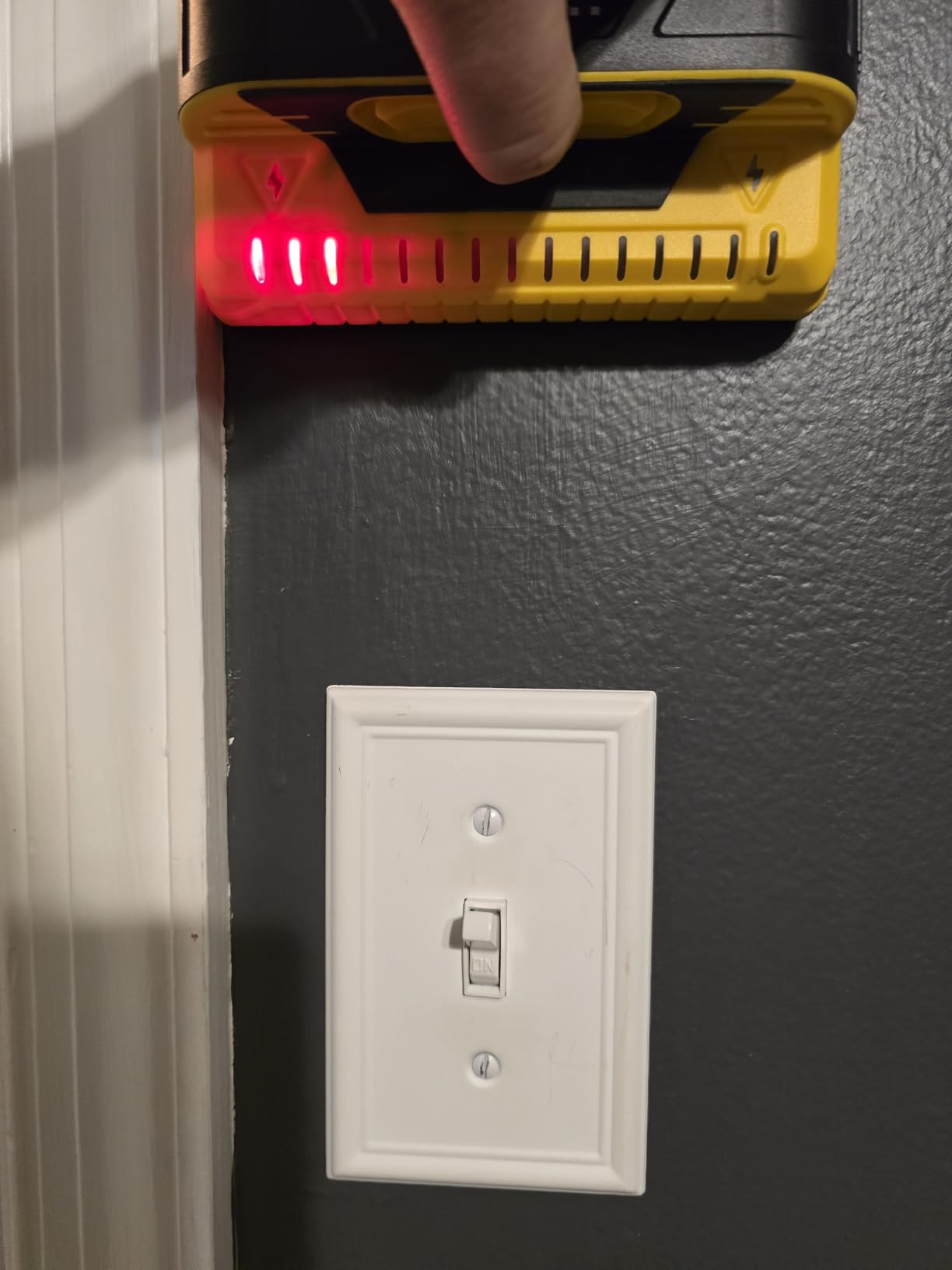 Franklin Sensors ProSensor M150/X990 9-Sensor Stud Finder, AC Wire Warning customer photo 2