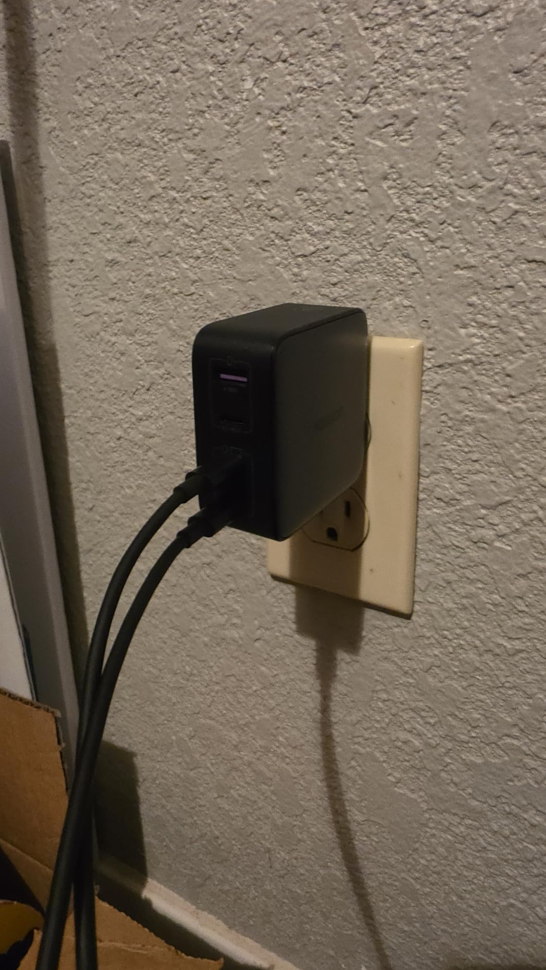 UGREEN Nexode 100W GaN USB C Charger, 4-Port Fast Laptop Charger customer photo 1