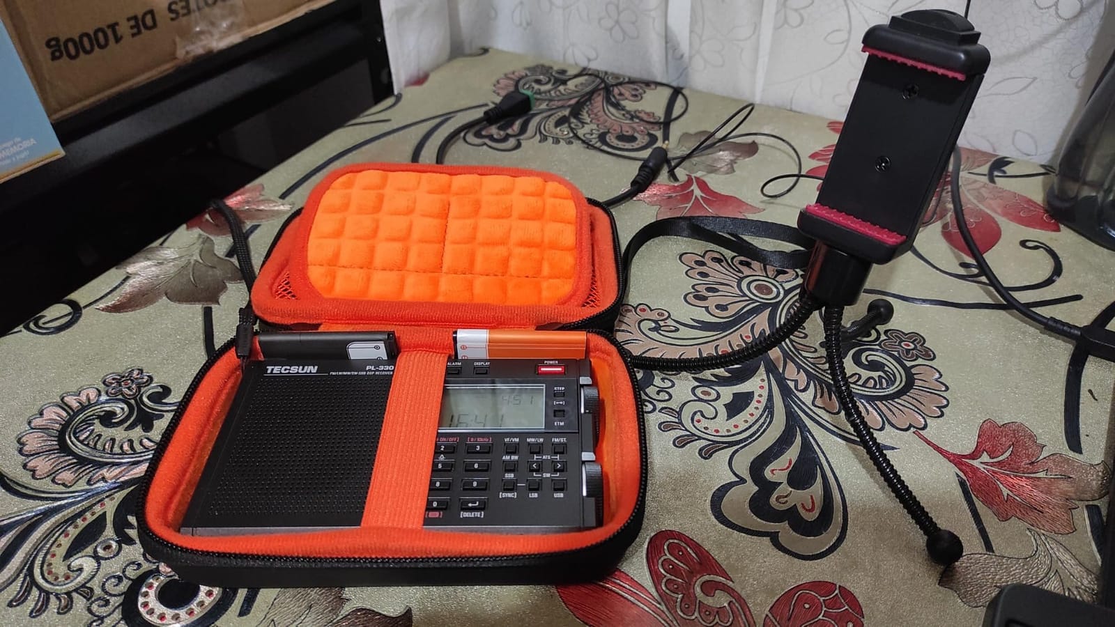 Tecsun Digital PL330 AM/FM/LW/SW Worldband Radio with Single Side Band Receiver customer photo 2