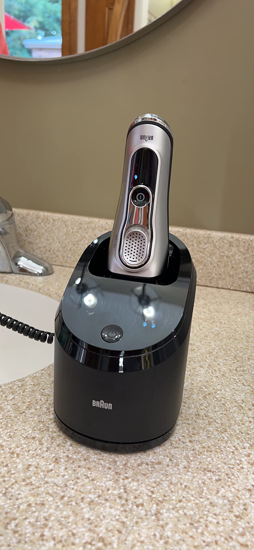 Braun Electric Razor for Men, Waterproof Foil Shaver, Series 9 Pro 9477cc, Wet & Dry Shave, with Portable Charging Case, ProLift Beard Trimmer, 5-in-1 Cleaning & Charging SmartCare Center, Silver customer photo 2