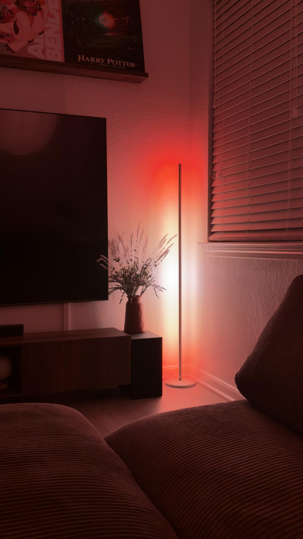 Govee RGBIC Floor Lamp Basic, 1000lm LED Corner Lamp, Black customer photo 2