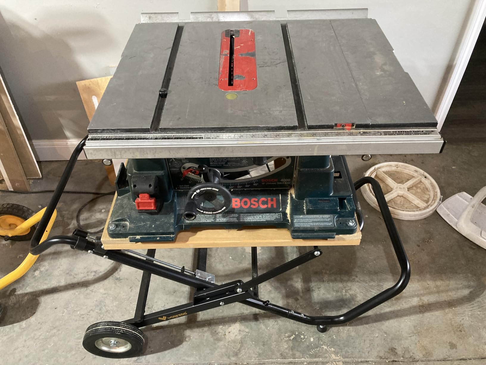 WORKESS Portable Table Saw Stand, 330 Lbs Load Capacity Rolling Foldable Table Saw Table with 8 Inch Wheels, Heavy Duty Construction for Easy Storage, Universal for Most Brands of Table Saws customer photo 1