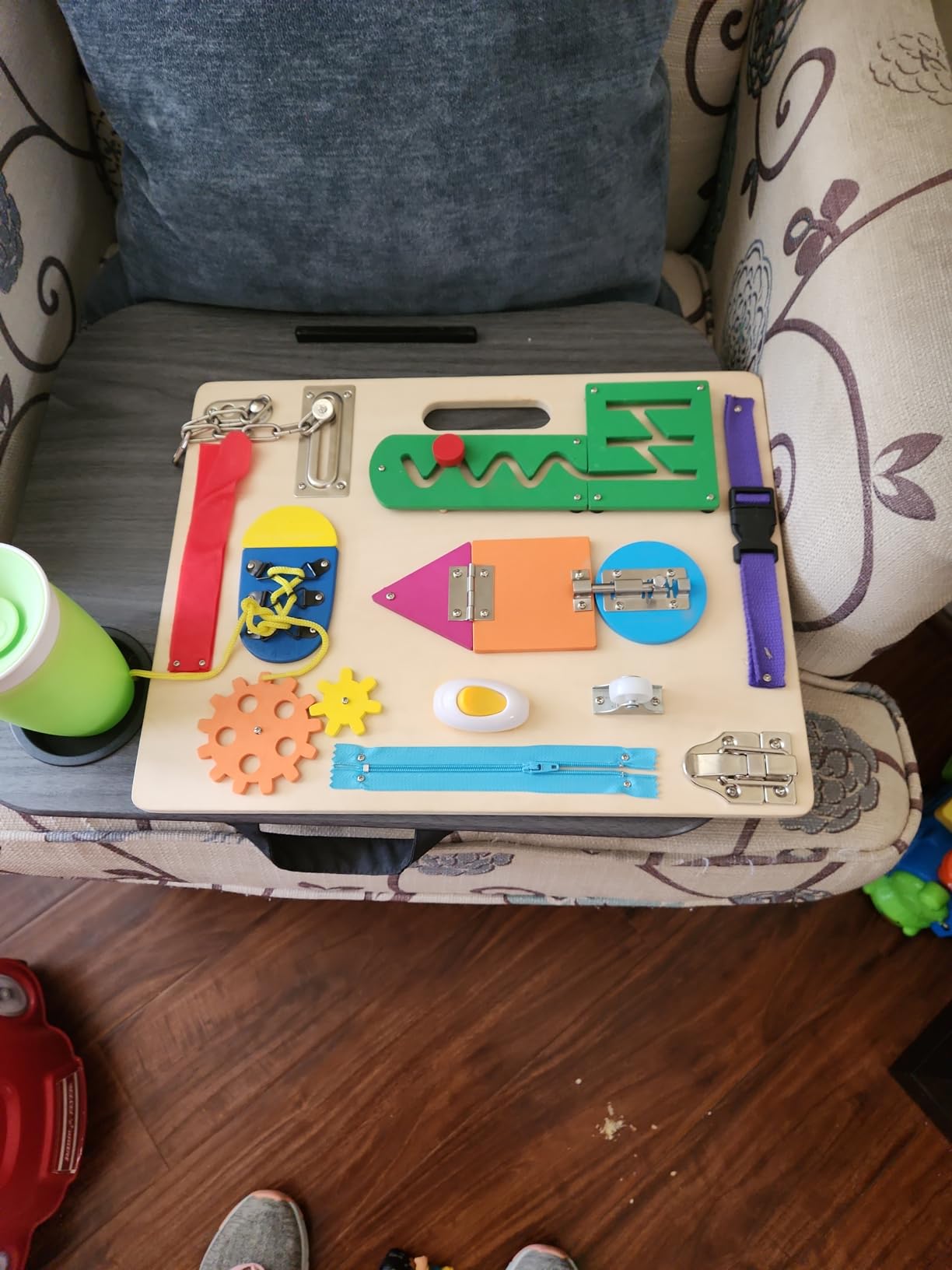 ABERLLS Busy Board, Montessori Busy Board for Age 1, Wooden Sensory Toys customer photo 2