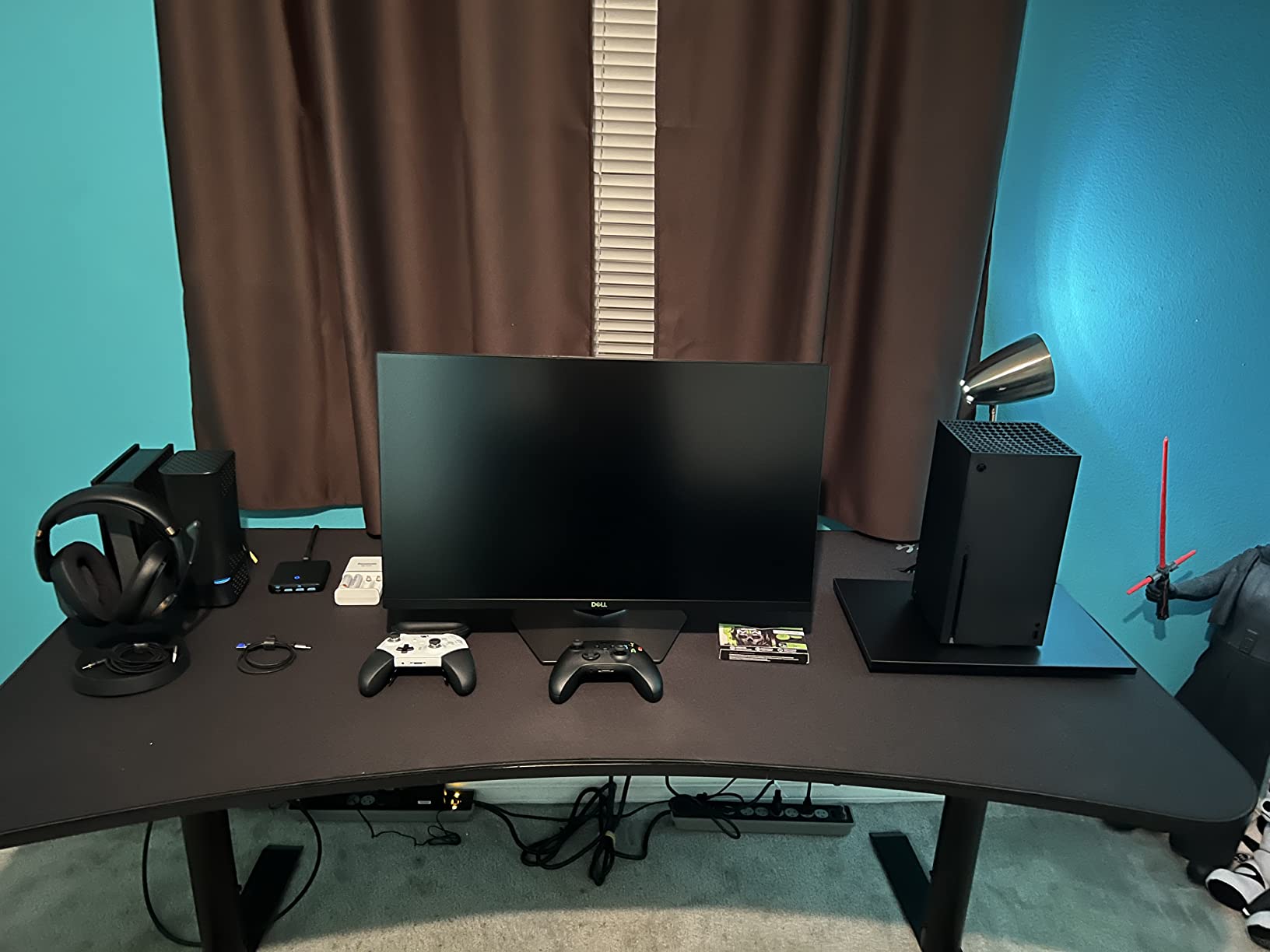 Xbox Series X – Forza Horizon 5 Bundle – Includes Forza Horizon 5 Premium Edition – 1TB SSD Gaming Console – 4K Gaming – 4K Streaming – Carbon Black customer photo 1