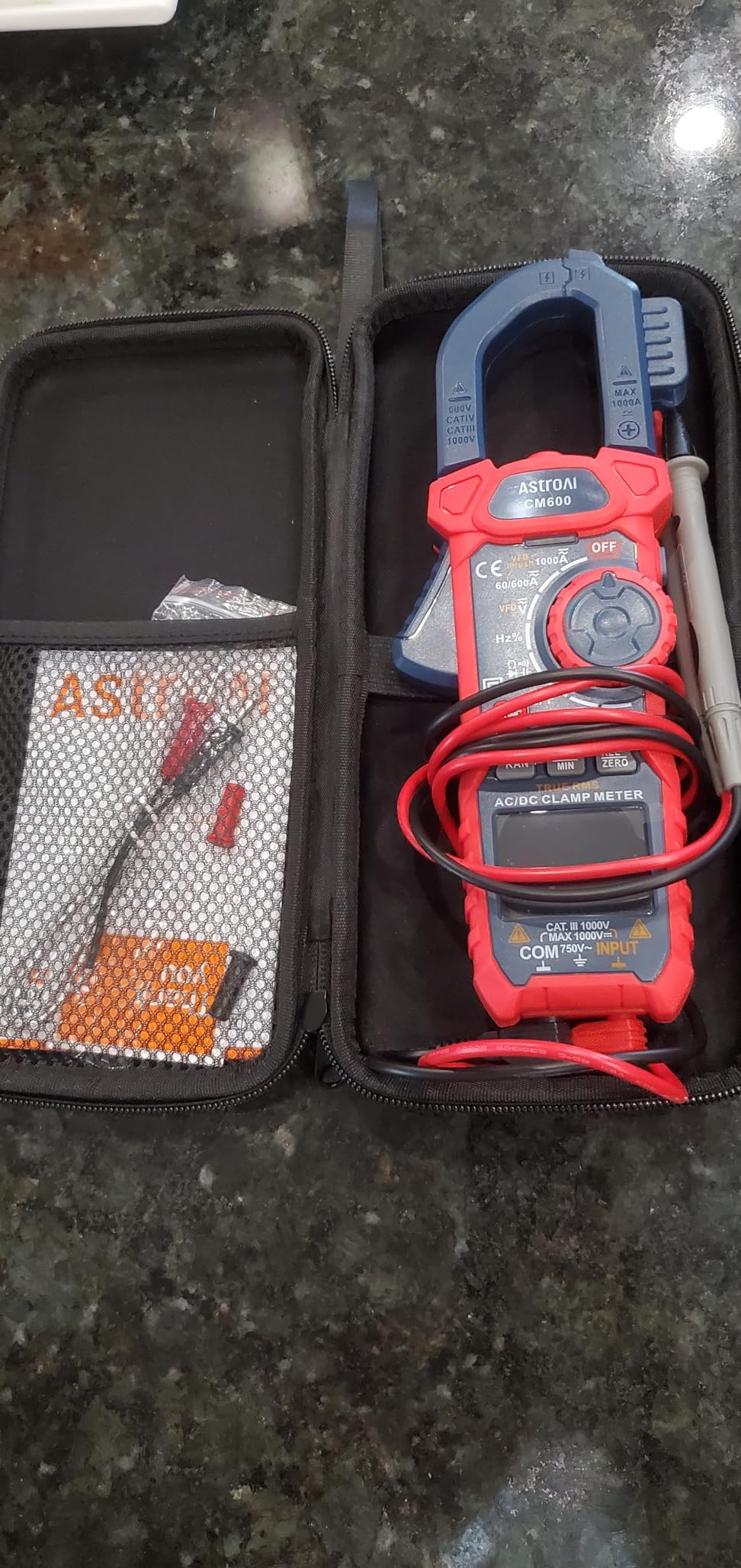 AstroAI Inrush Digital Clamp Meter Multimeter 1000A TRMS 6000 Counts, Amp Voltage Tester with VFD, LOZ Mode; Measures AC/DC Current Voltage Temperature Resistance Capacitance Frequency Continuity NCV customer photo 1