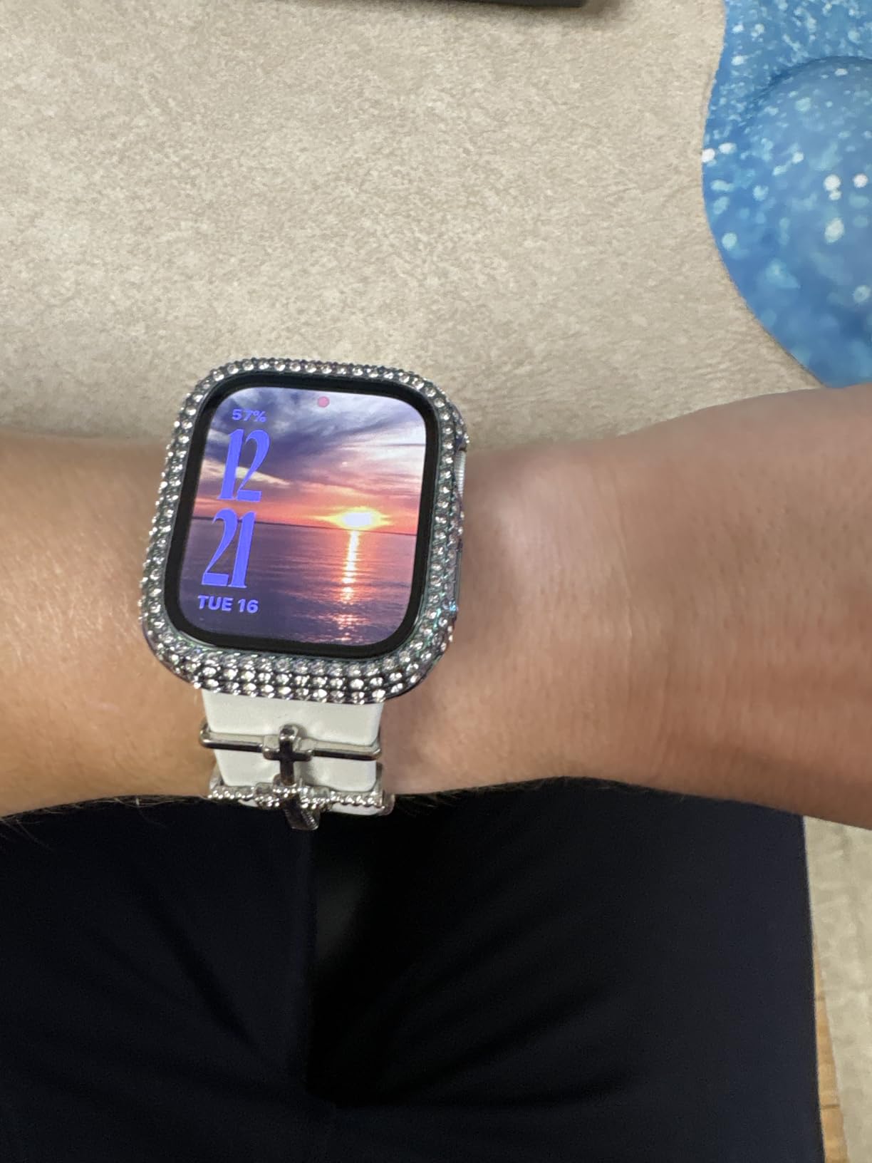 Apple Watch Series 8 [GPS, 41mm] - Starlight Aluminum Case with Starlight Sport Band, S/M (Renewed) customer photo 1