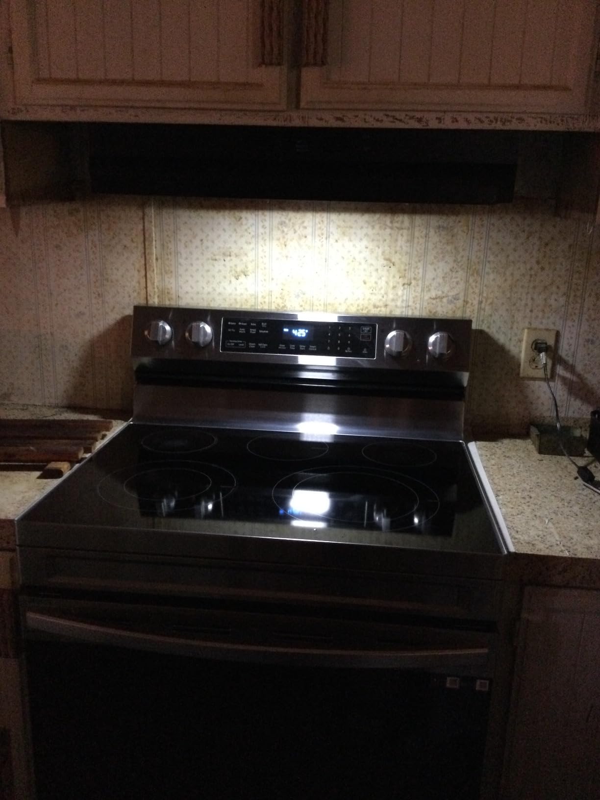 SNDOAS Range Hood 30 inch Under Cabinet, Ducted/Ductless Convertible Kitchen Hood, Stainless Steel Vent Hood with LED Light,Under Cabinet Hood with 2 Speed Exhaust Fan,Black customer photo 1