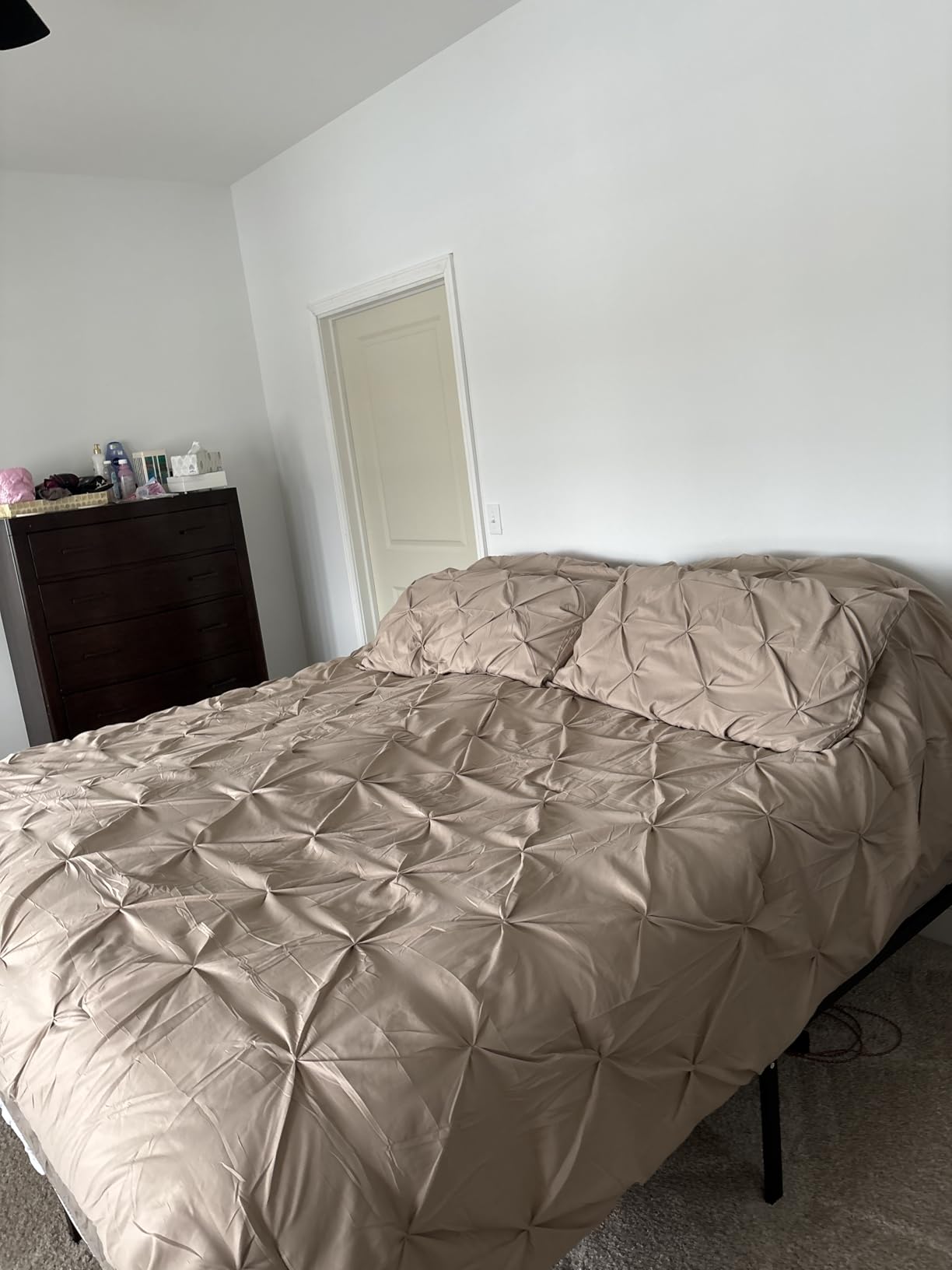 BedStory Extra Firm Queen Mattress 12 Inch, Hotel Collection Hybrid Mattresses in a Box with Cooling Gel & Pocket Springs for Back Pain Relief and Couples, CertiPUR-US Certified, Fiberglass-Free customer photo 1