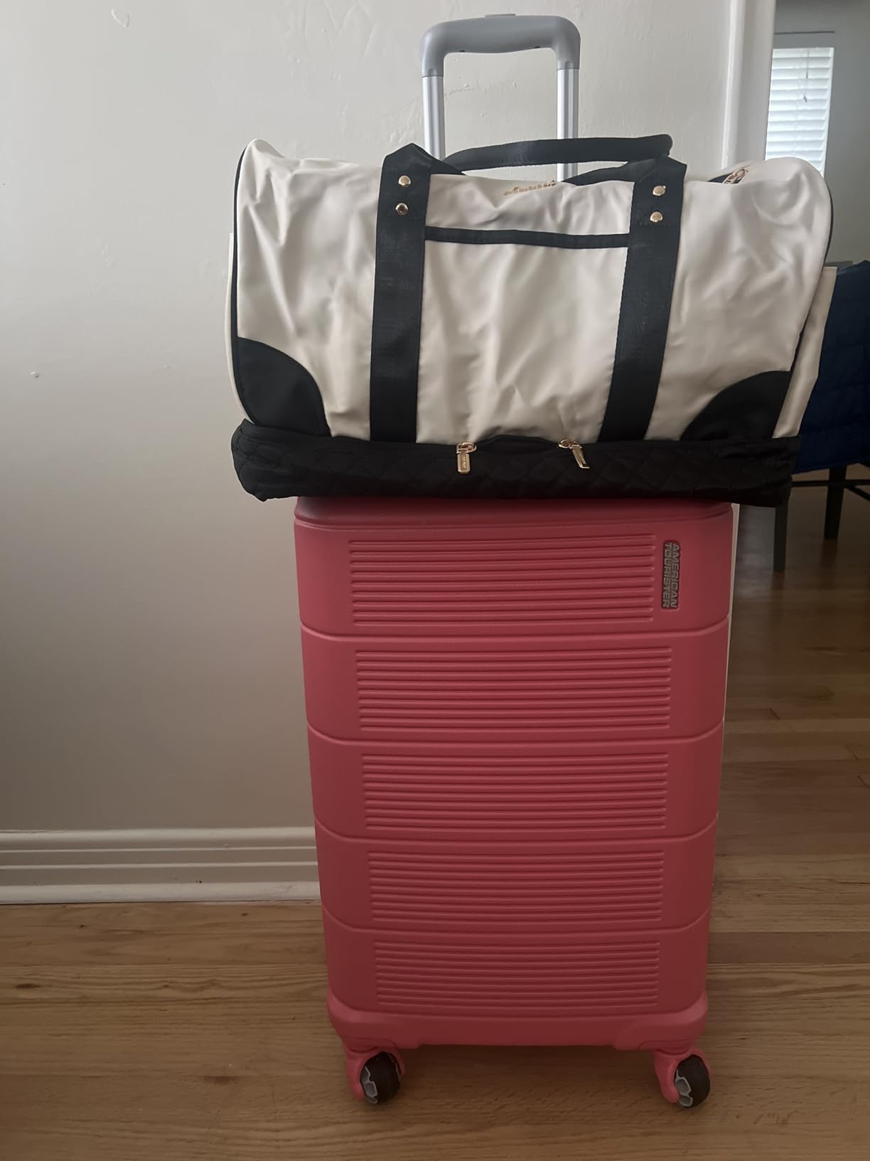American Tourister Stratum 2.0 Expandable Hardside Luggage with Spinner Wheels, Checked-Large, Jade Green customer photo 1