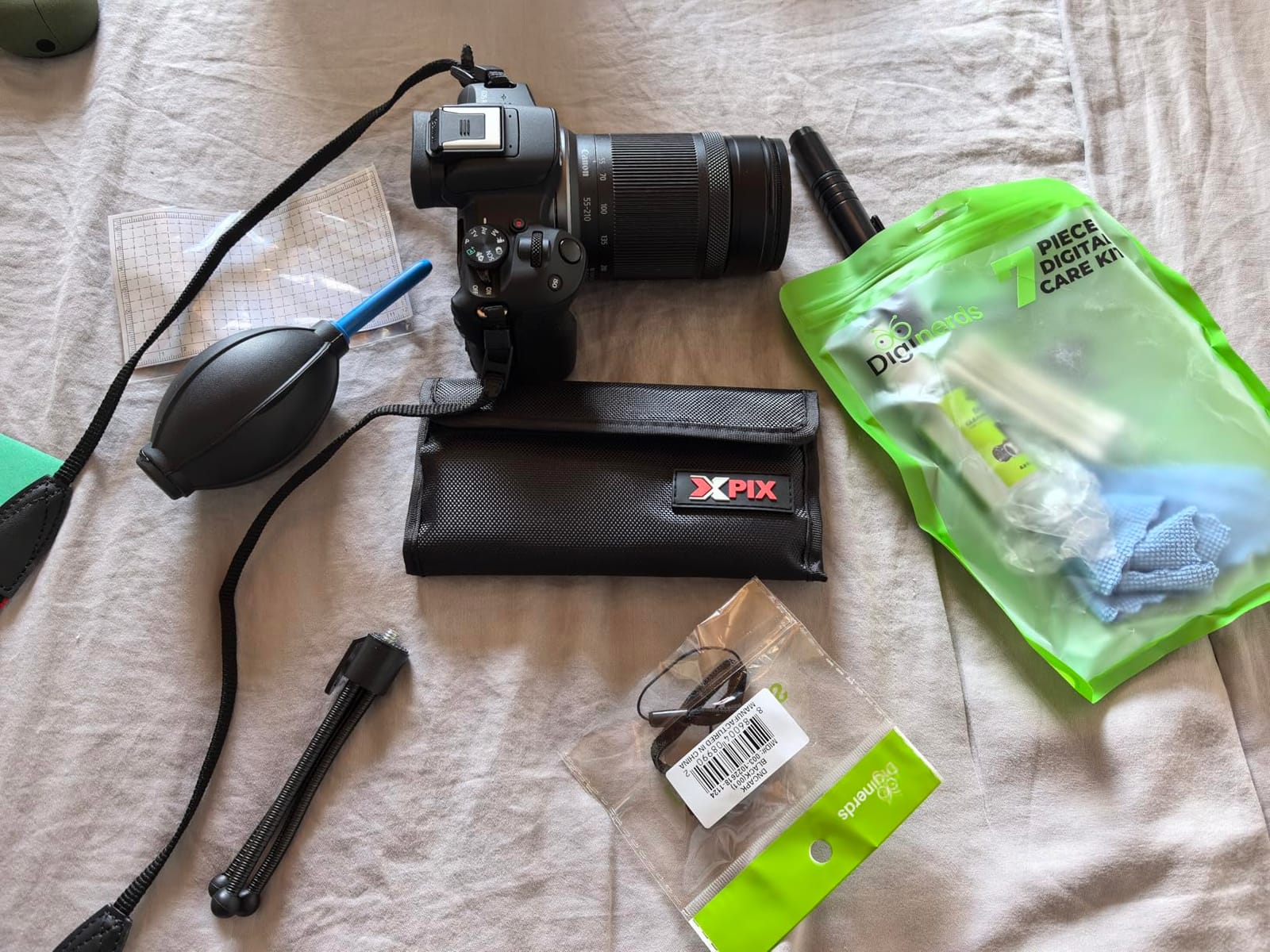 Canon RF-S 55-210mm f/5-7.1 is STM Lens for with Cleaning Kit Bundle customer photo 1