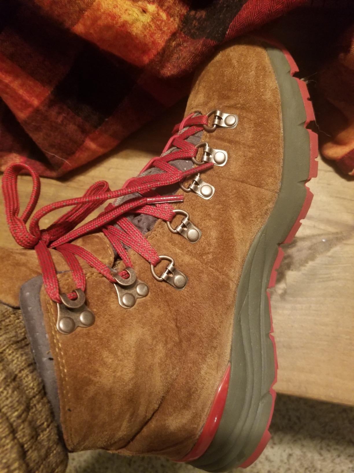 Danner Mountain 600 Women's Hiking Boots customer photo 1