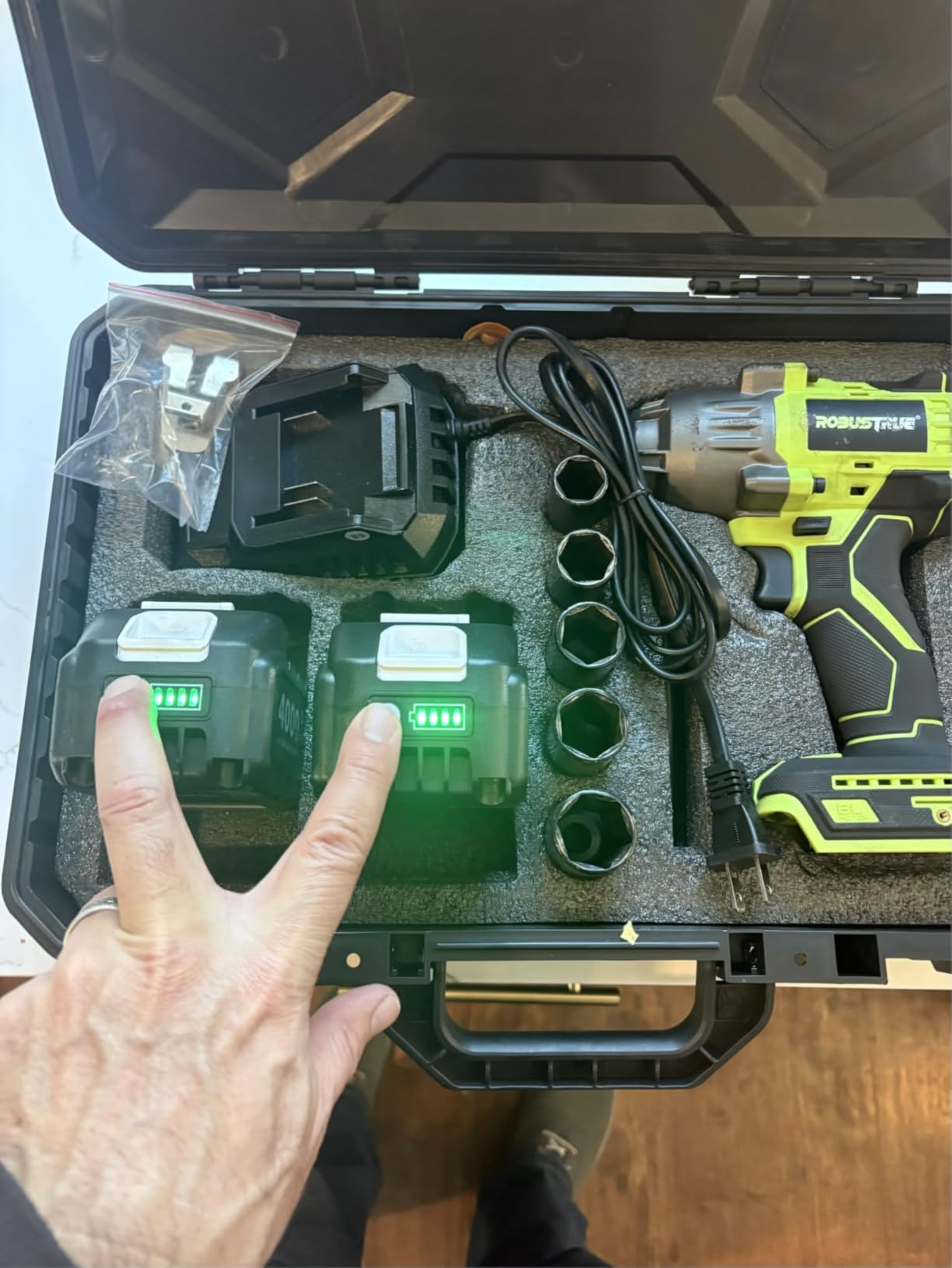 Robustrue 1600N.m (1180ft-lbs) Cordless Impact Wrench, 1/2 High Torque Brushless Impact Gun, 2400RPM Power, 2 x 4.0Ah Batteries, Fast Charger, Impact Wrench for Heavy Duty Truck RV Mower customer photo 2