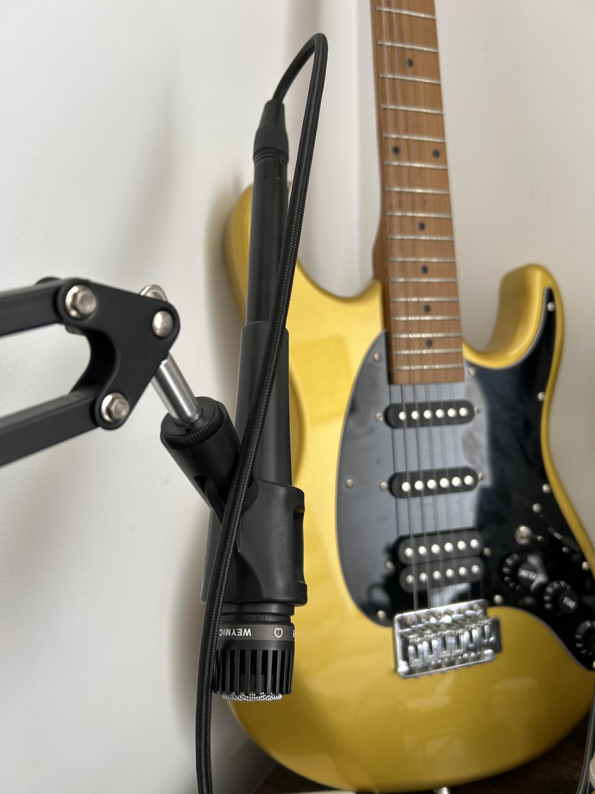 in-line microphone preamp for Dynamic and Passive Ribbon Microphones (UPGRADE BRASS) customer photo 2