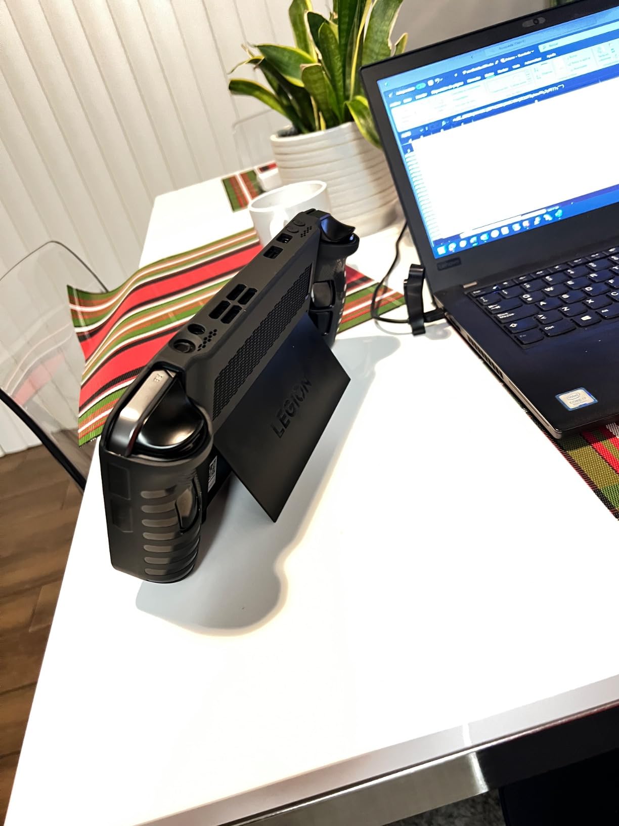 Lenovo Legion Go Renewed customer photo 2
