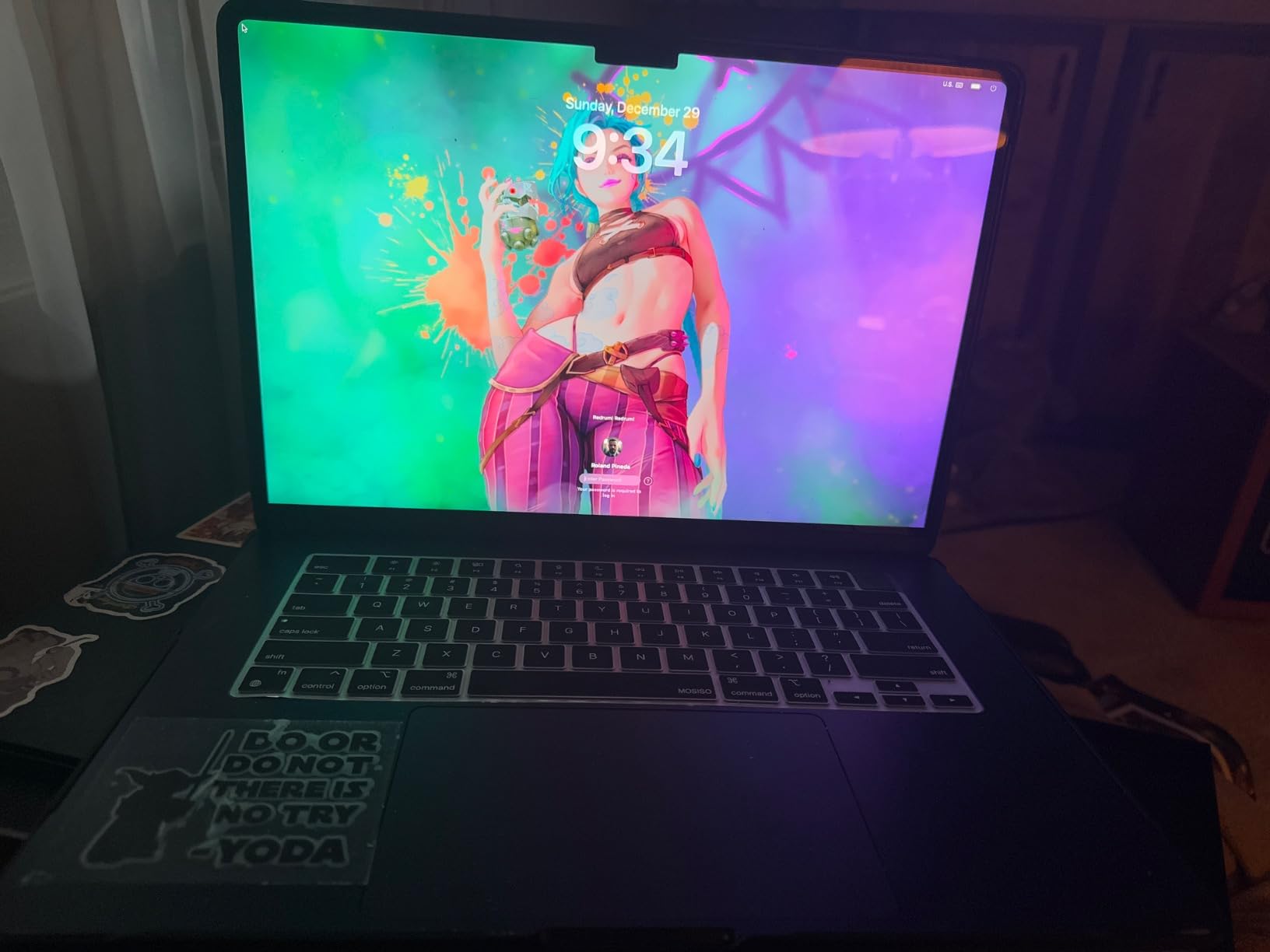 Apple 2024 MacBook Air with Apple M3 Chip (15-inch, 16GB RAM, 512GB SSD Storage) (QWERTY English) Midnight (Renewed) customer photo 2