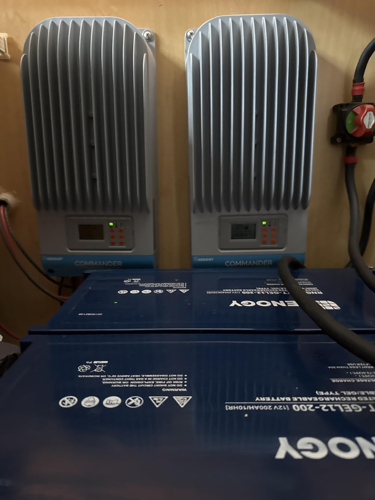 4000W Pure Sine Wave Inverter 12V DC to 120V AC Converter with LCD Remote customer photo 1