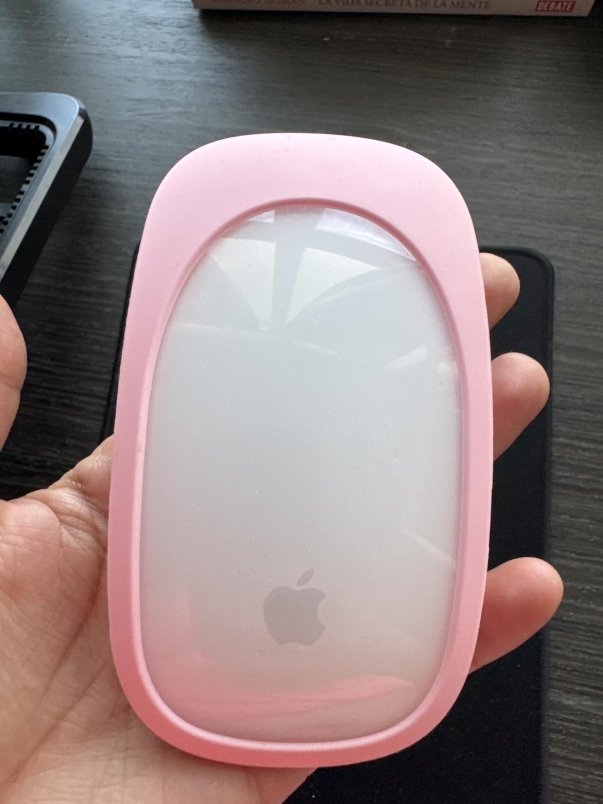 Apple Magic Mouse - White Multi-Touch Surface ​​​​​​​ customer photo 1