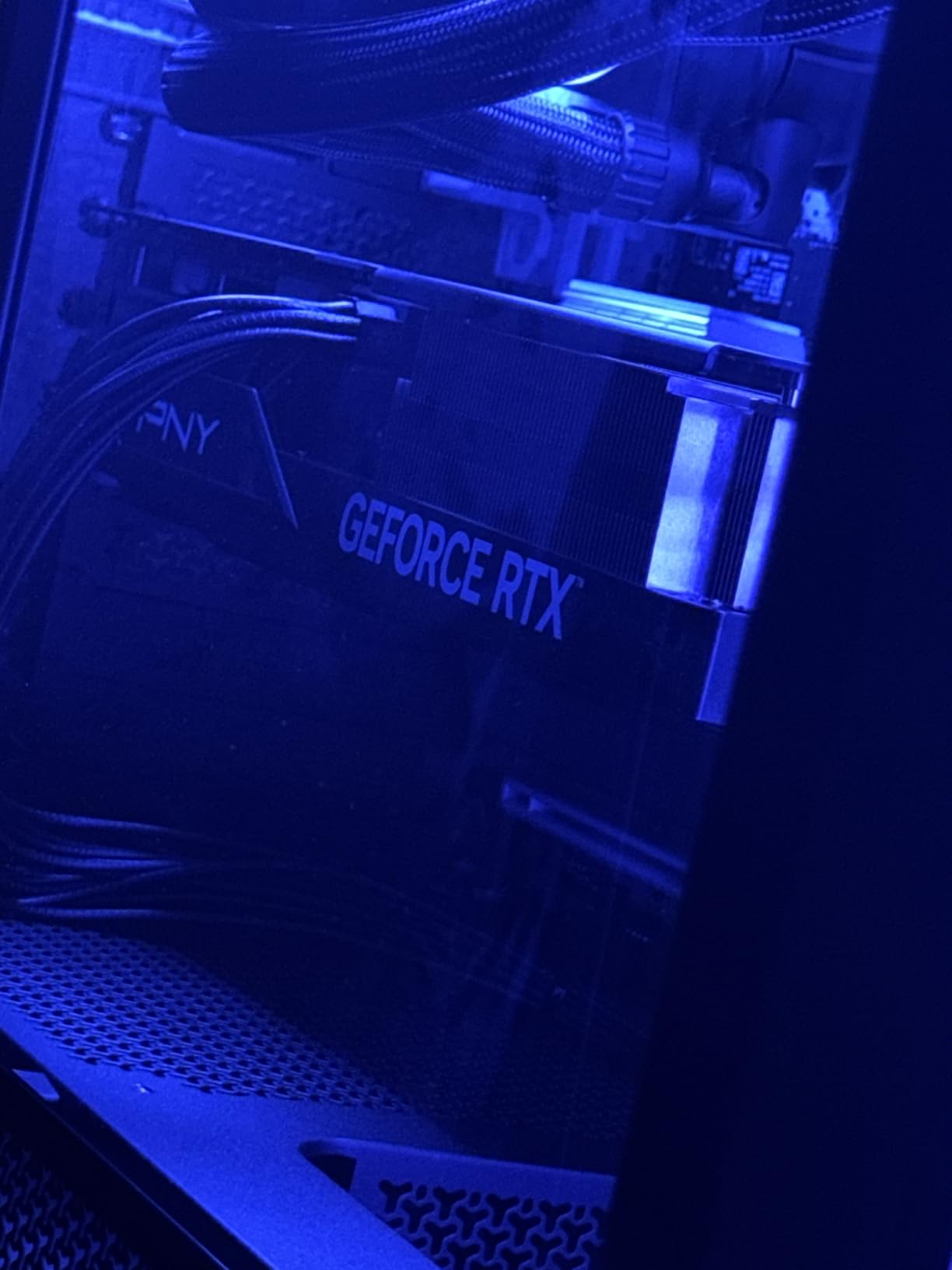 PNY NVIDIA GeForce RTX™ 5070 Ti OC Triple-Fan Graphics Card customer photo 1