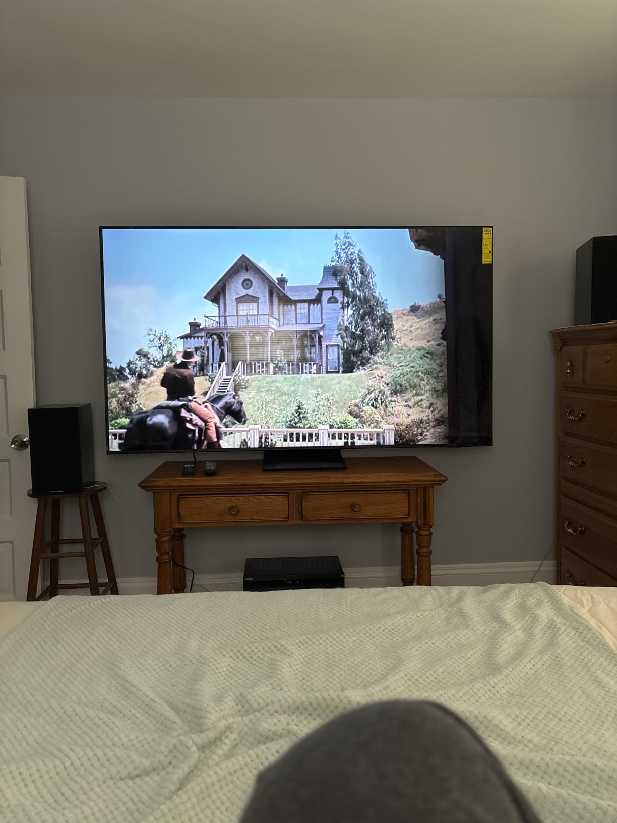 Samsung QN70F customer photo 2