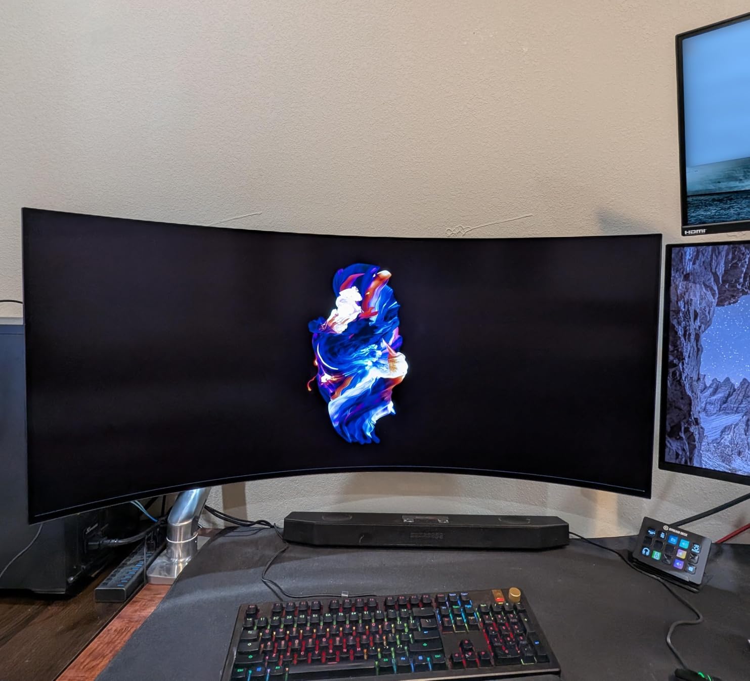 LG UltraGear 5K2K 45-inch customer photo 2